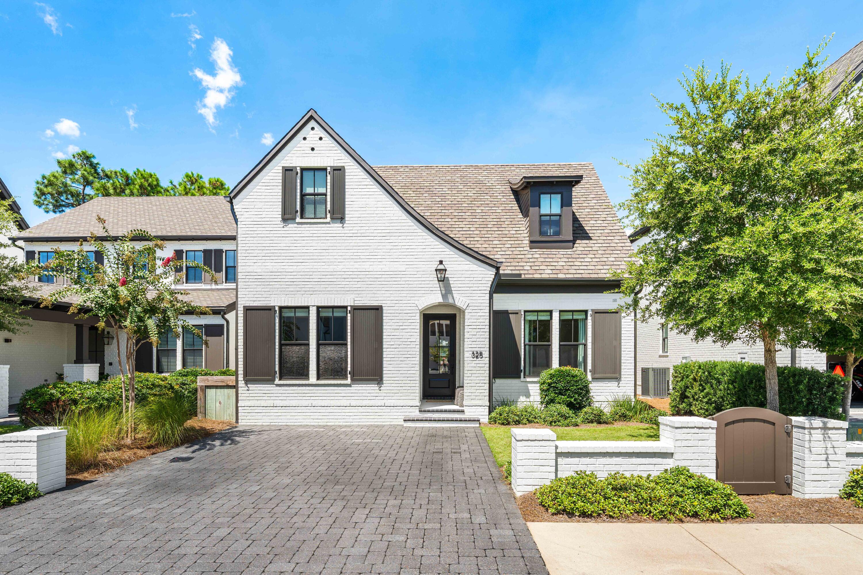 325 Ridgewalk Circle