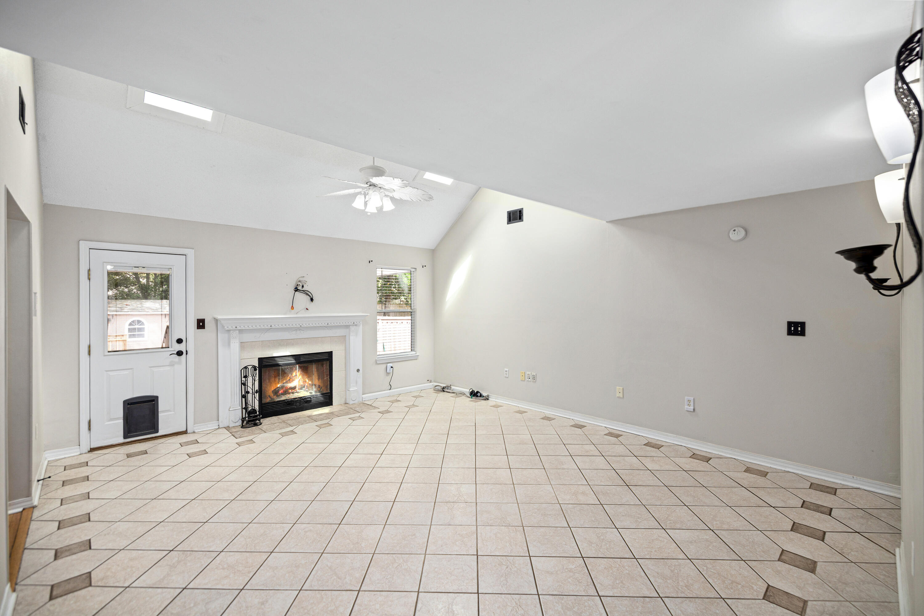 SCRANTON ESTATES - Residential