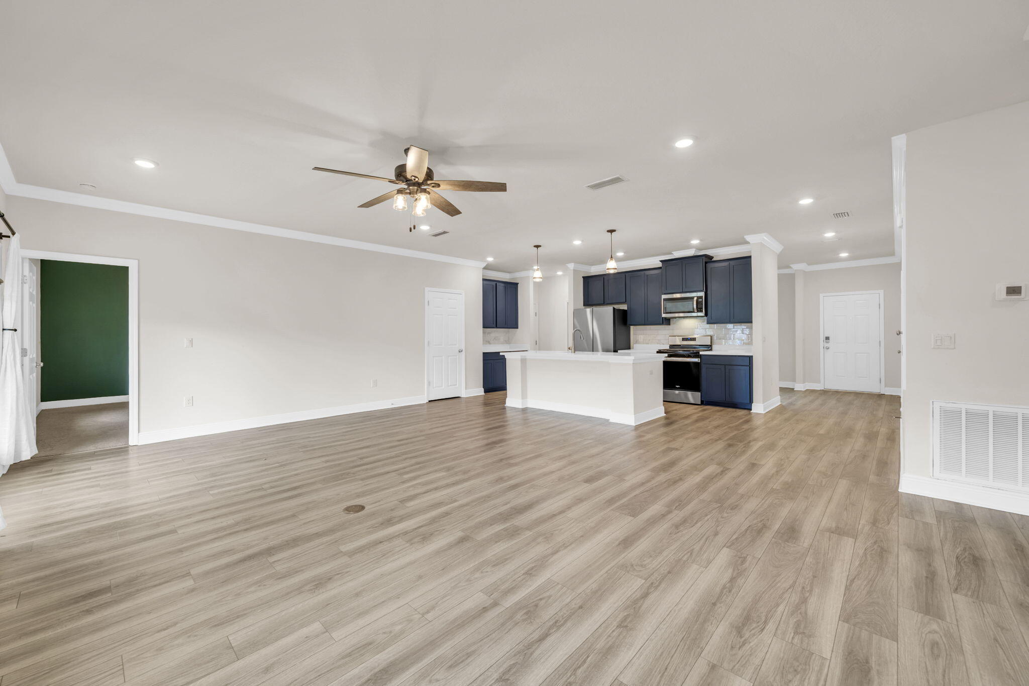 HAMMOCK BAY - Residential Lease