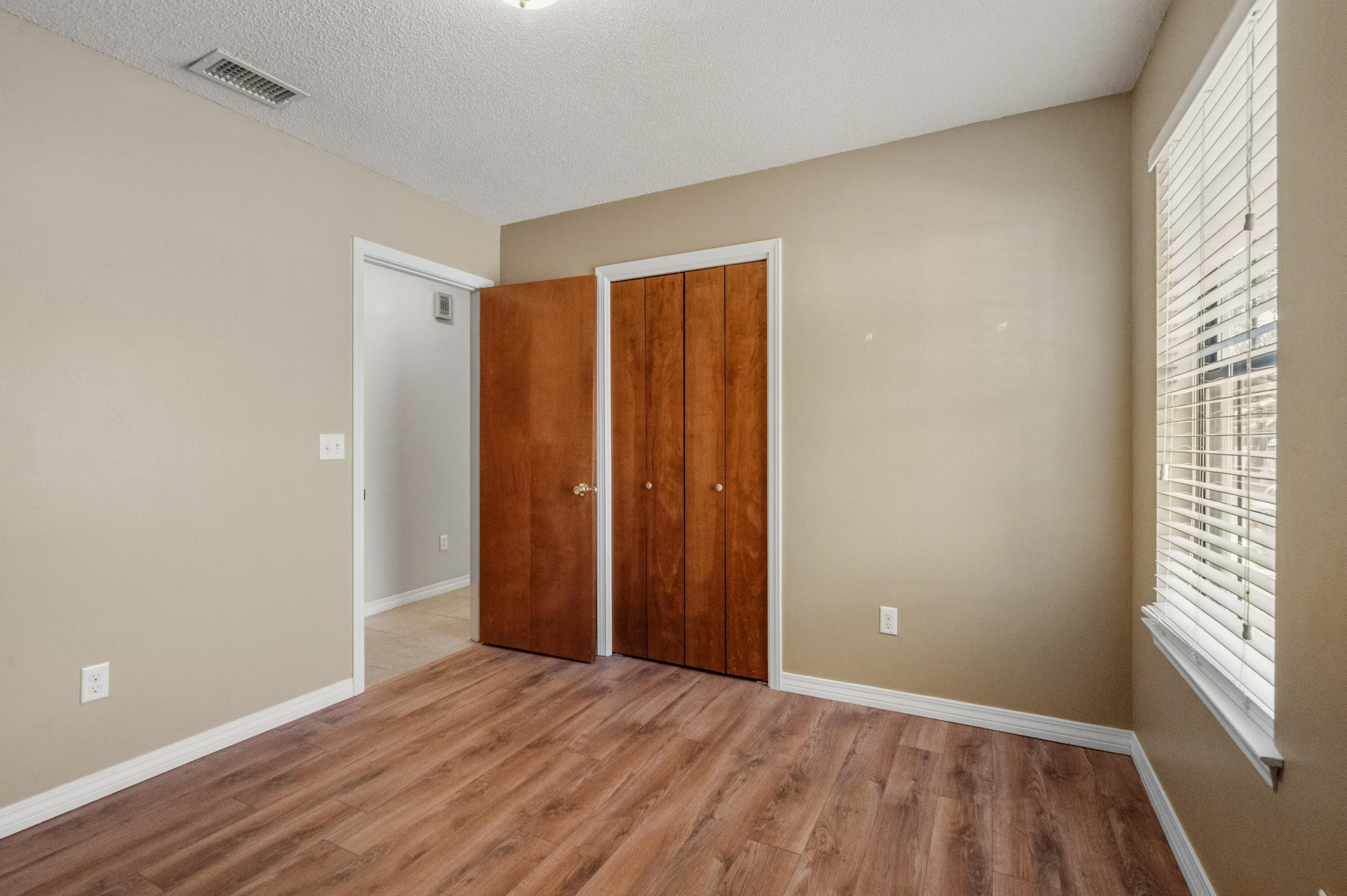 VALPARAISO PINECREST 3 - Residential