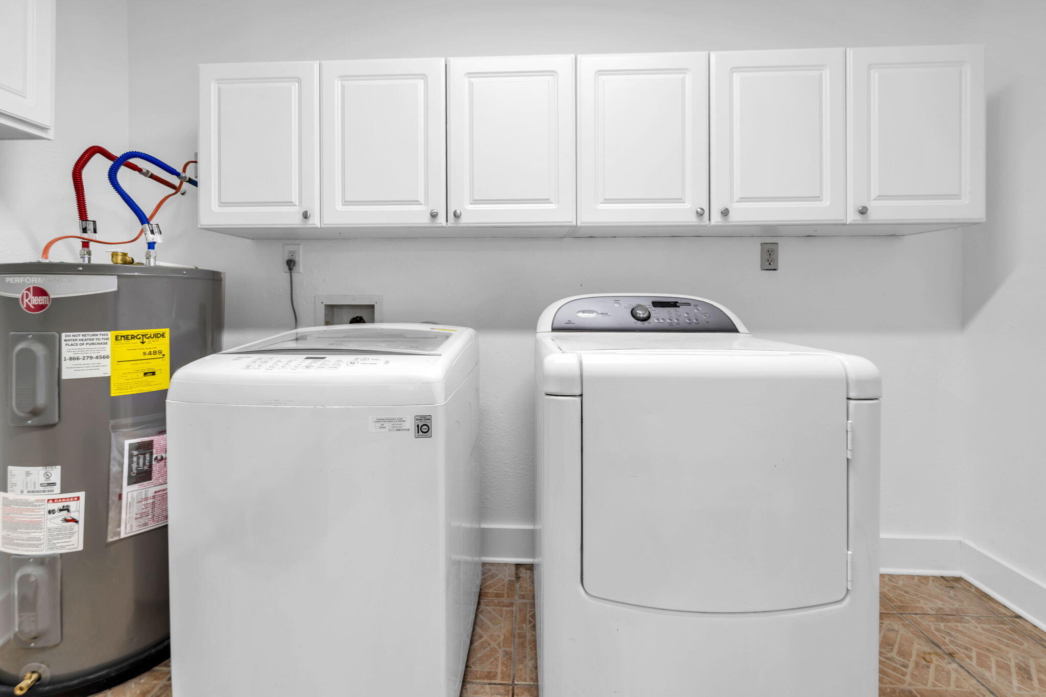 1020 PINETREE RD - Residential Lease