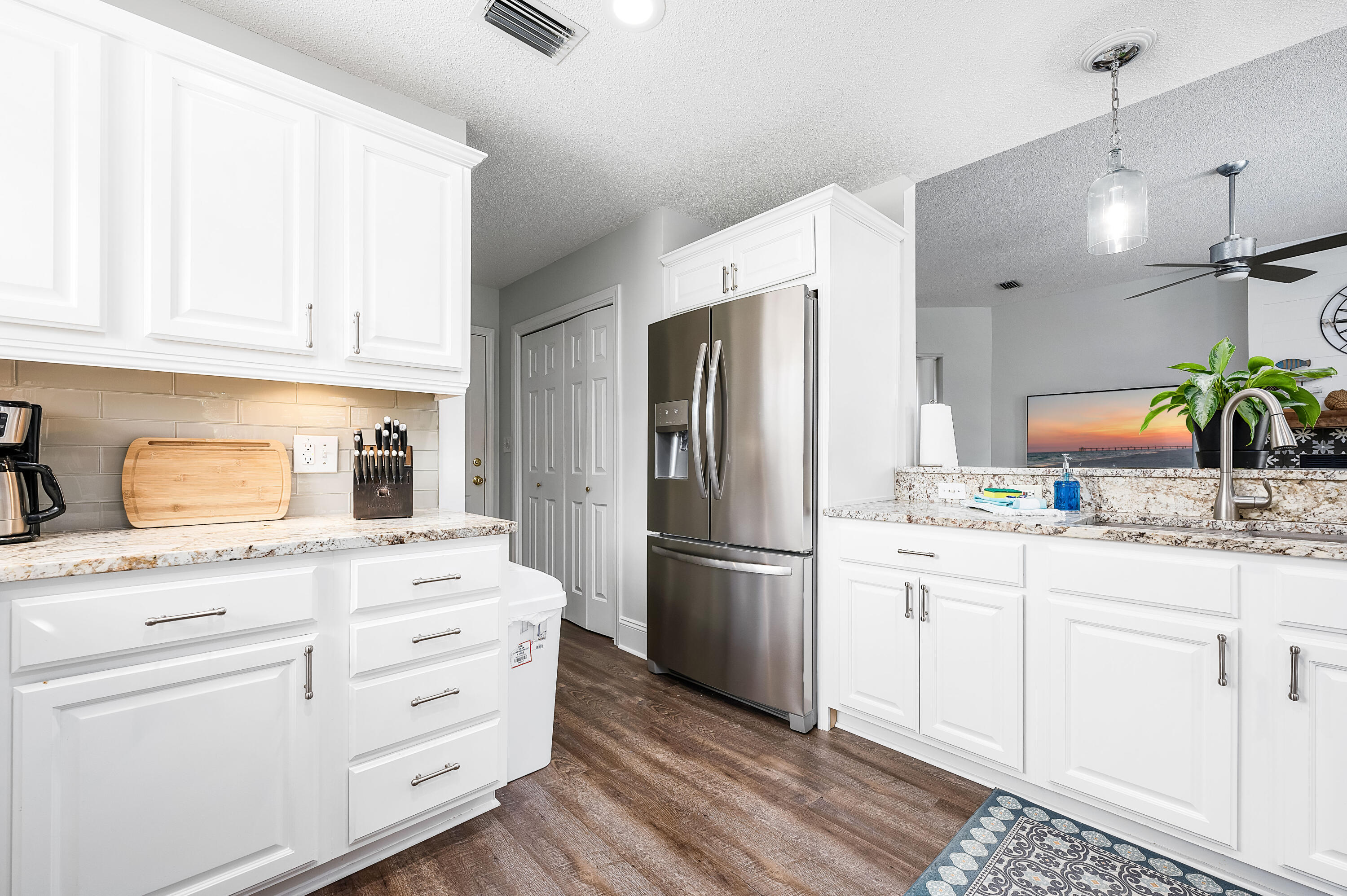 AVALON BEACH ESTATES - Residential