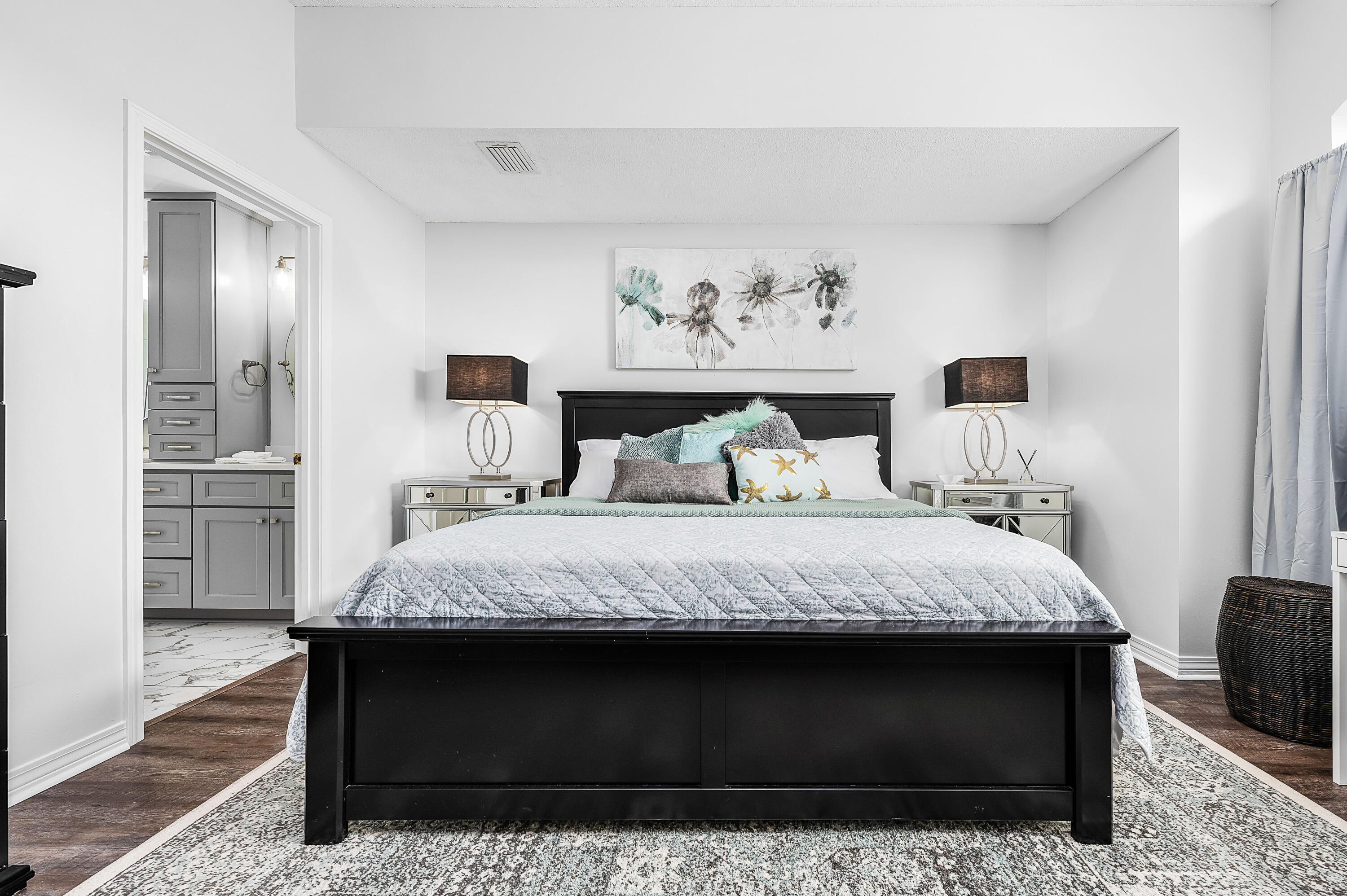 AVALON BEACH ESTATES - Residential