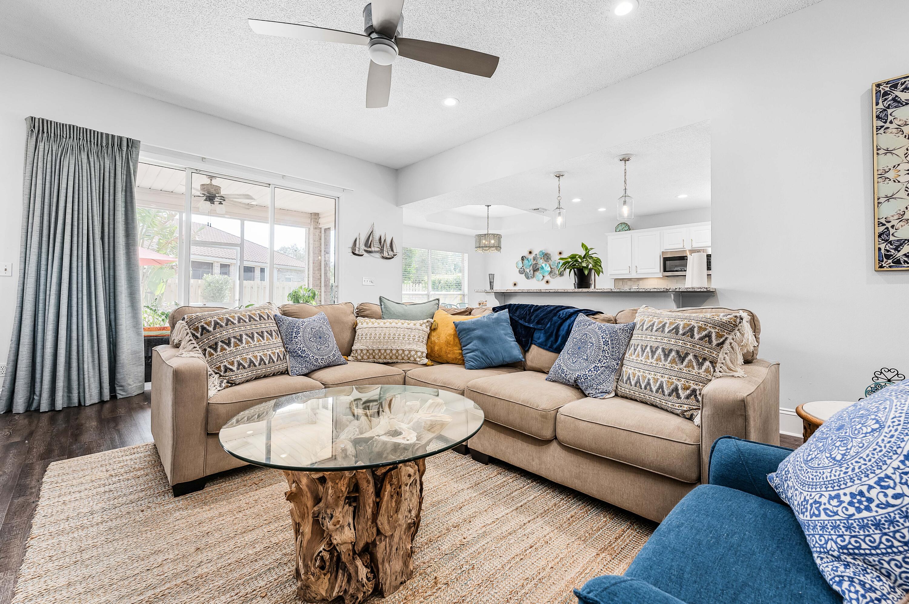 AVALON BEACH ESTATES - Residential