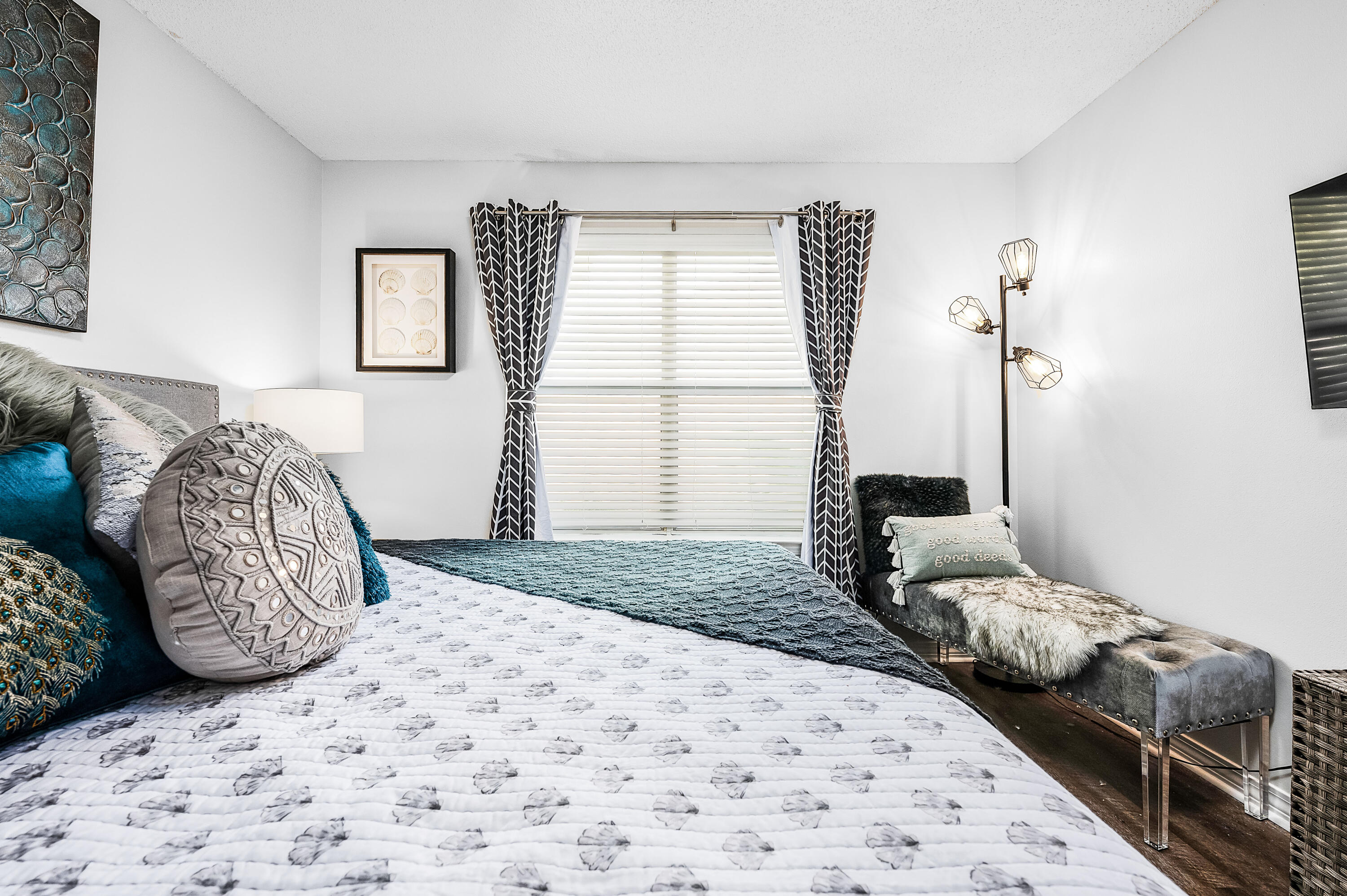 AVALON BEACH ESTATES - Residential