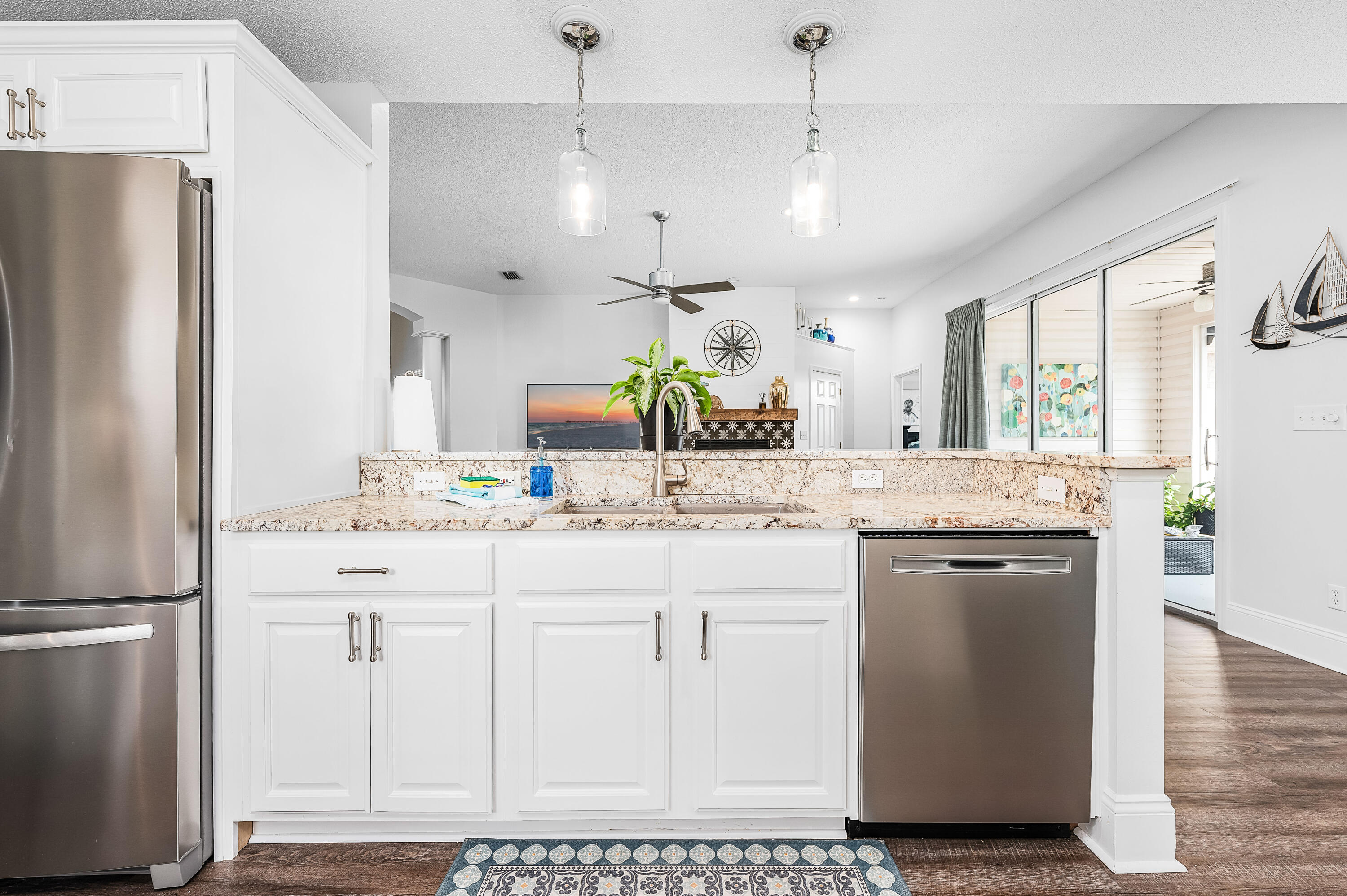 AVALON BEACH ESTATES - Residential