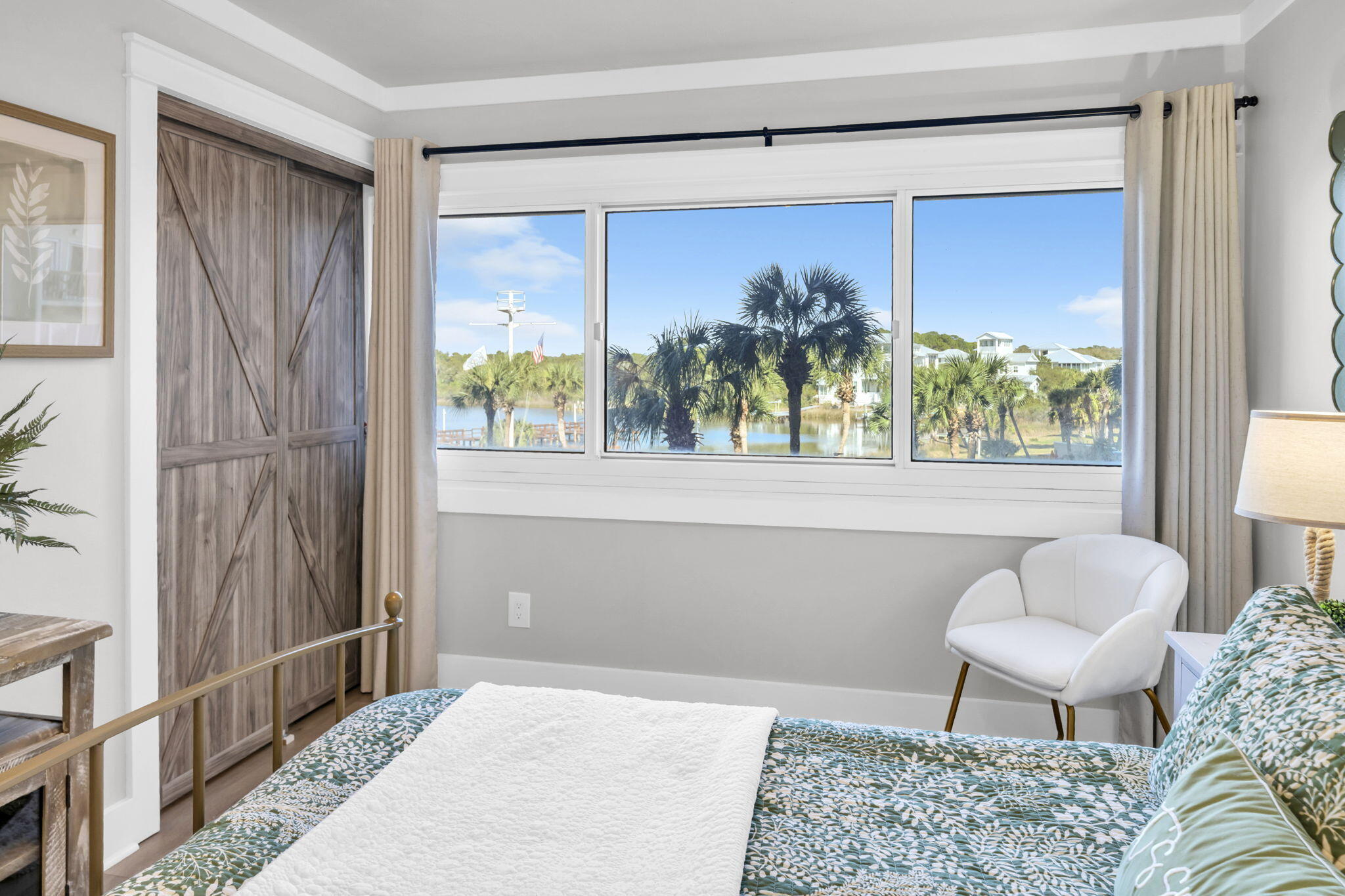 PINNACLE PORT - Residential
