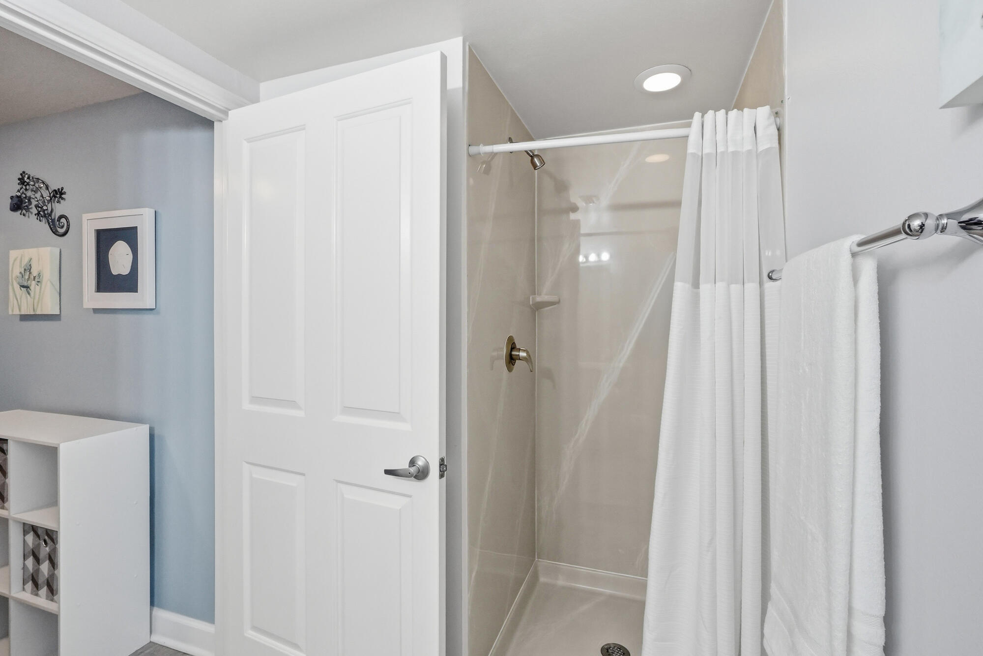 SHORES OF PANAMA - Residential