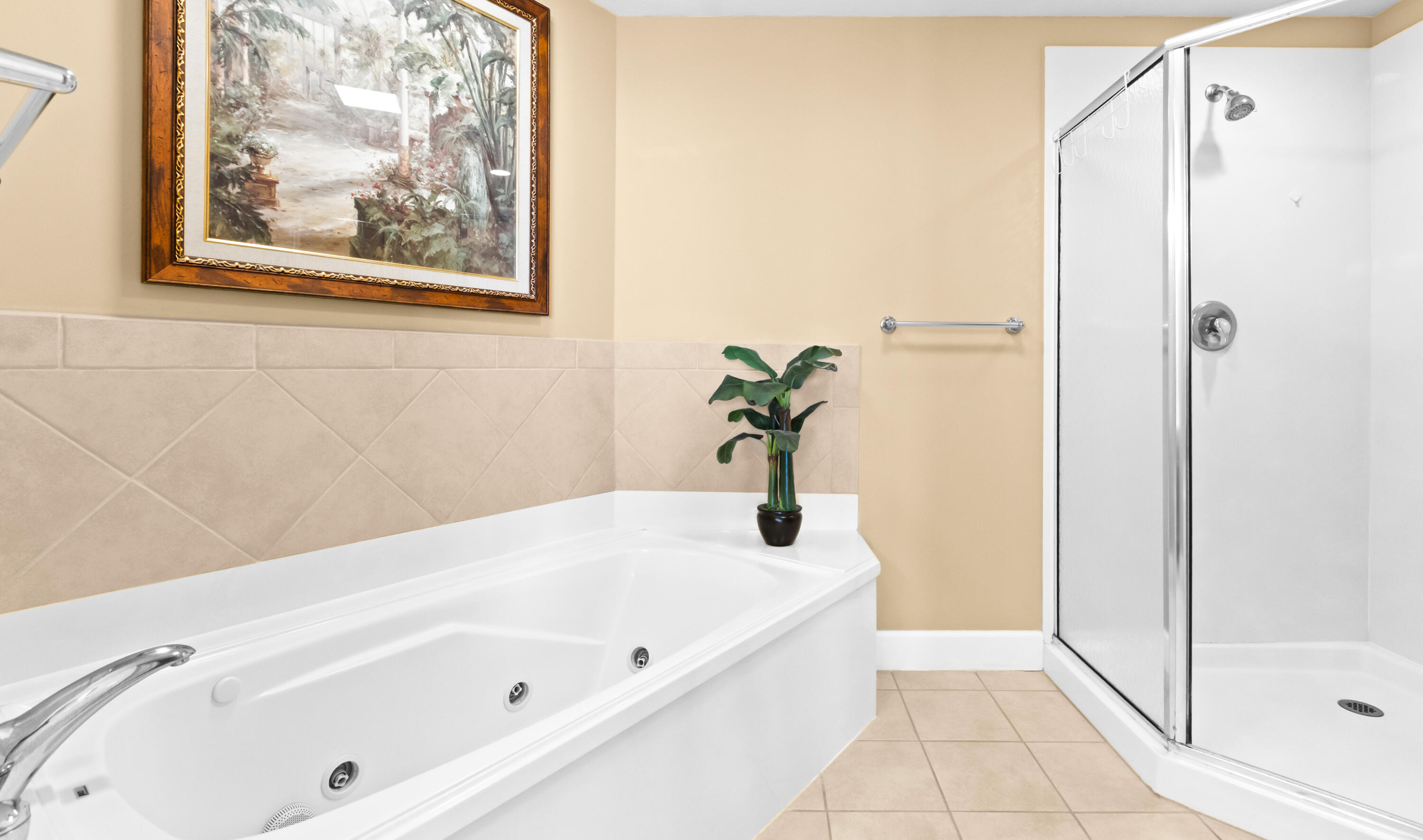 SOUTH BEACH CONDO - Residential