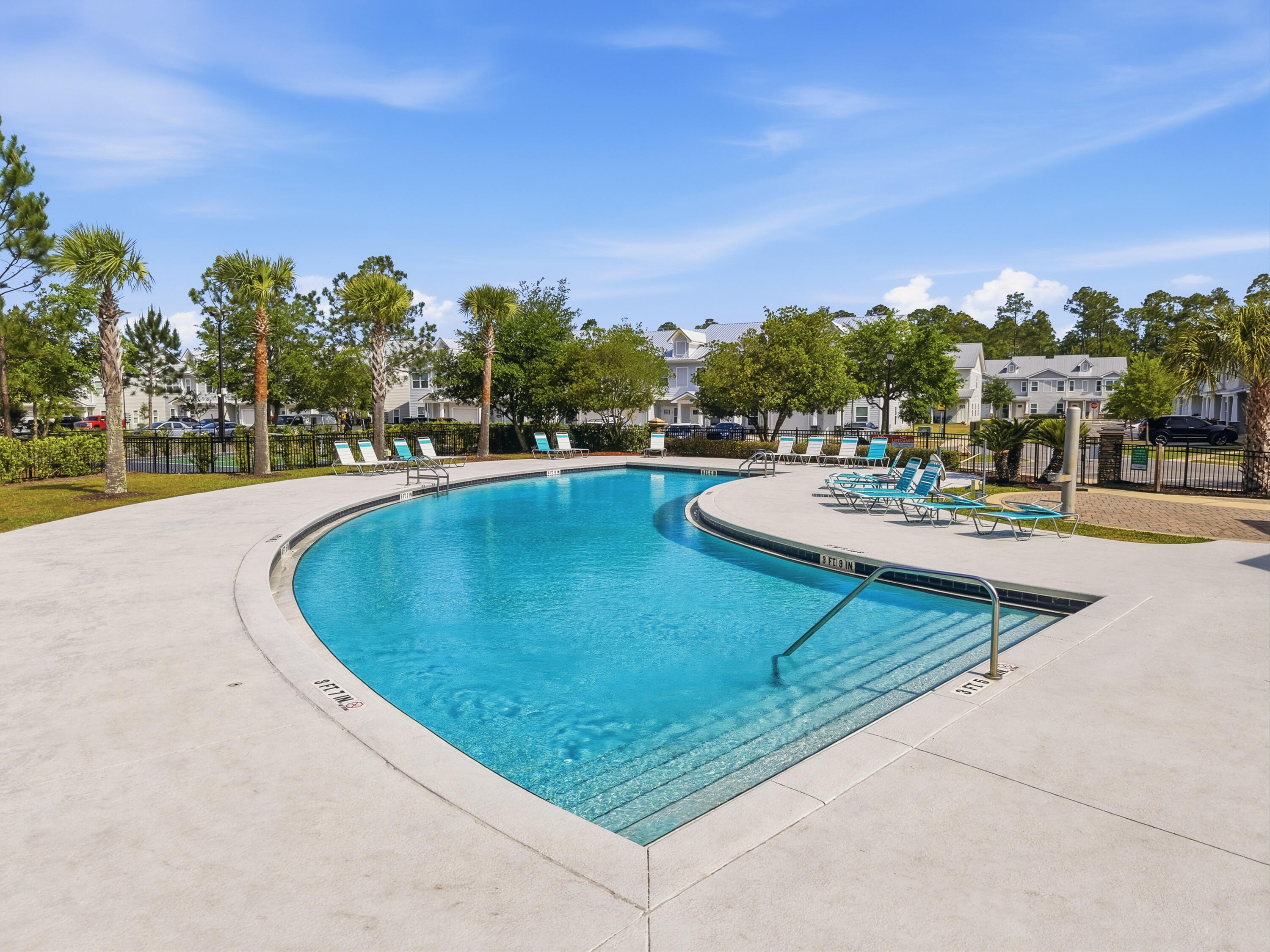 VERANDAS OF FREEPORT, THE - Residential Lease