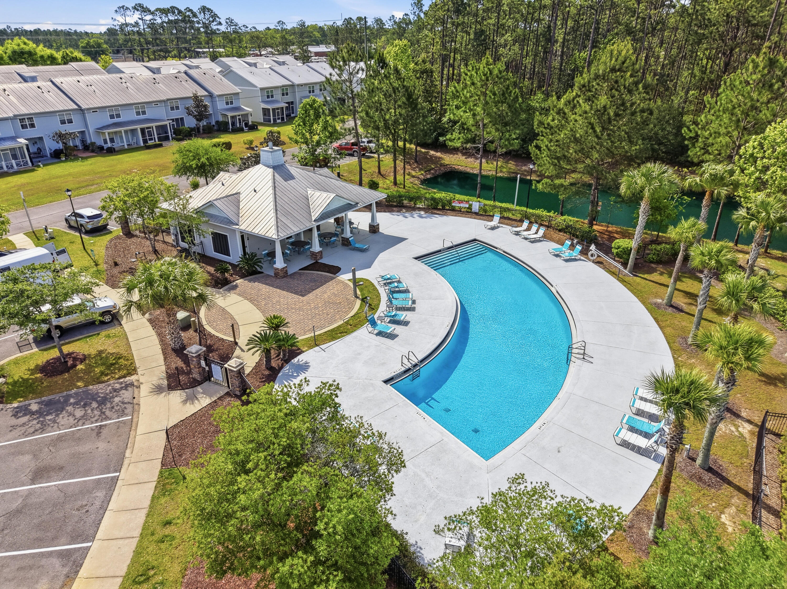 VERANDAS OF FREEPORT, THE - Residential Lease