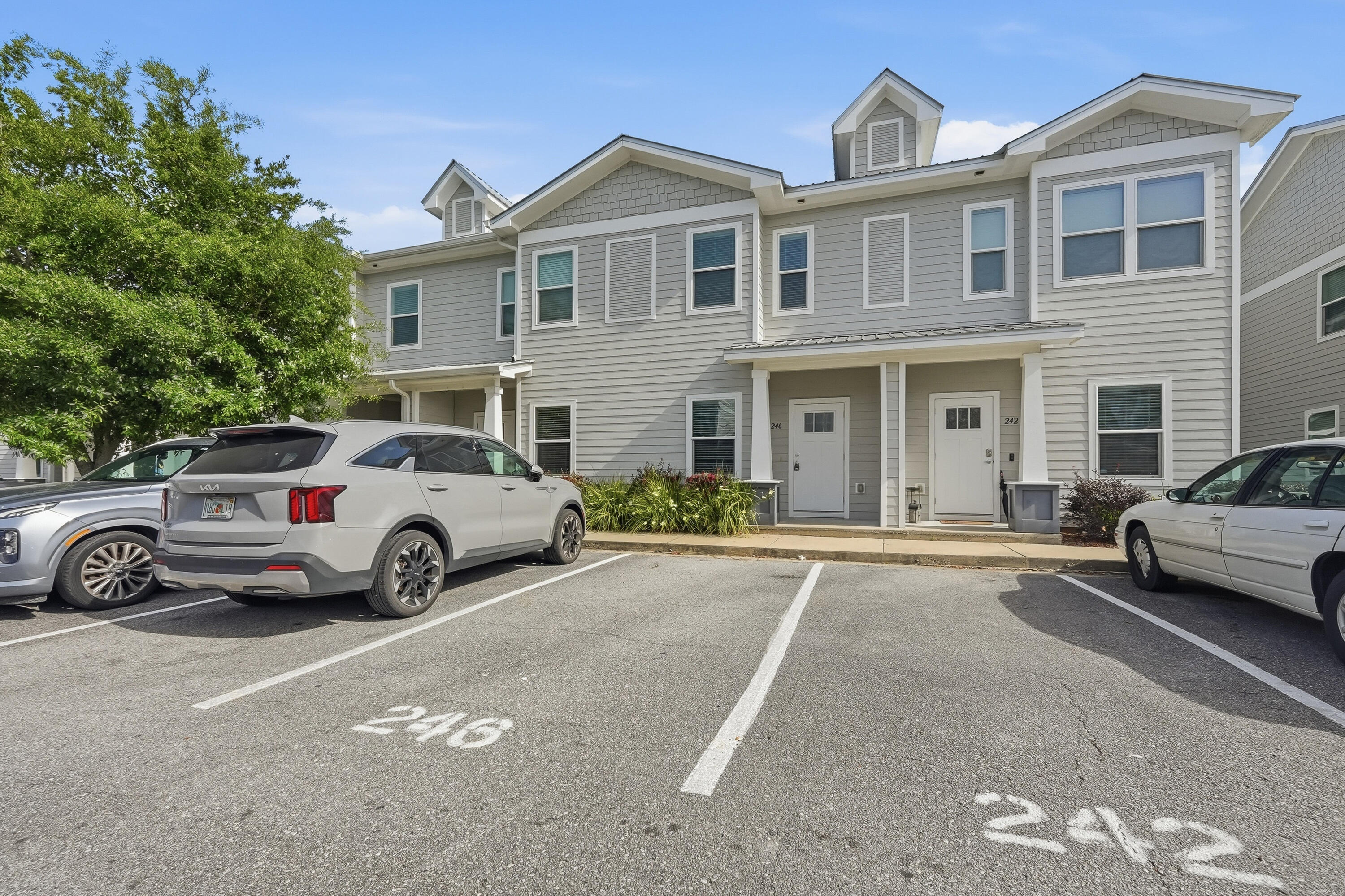 VERANDAS OF FREEPORT, THE - Residential Lease