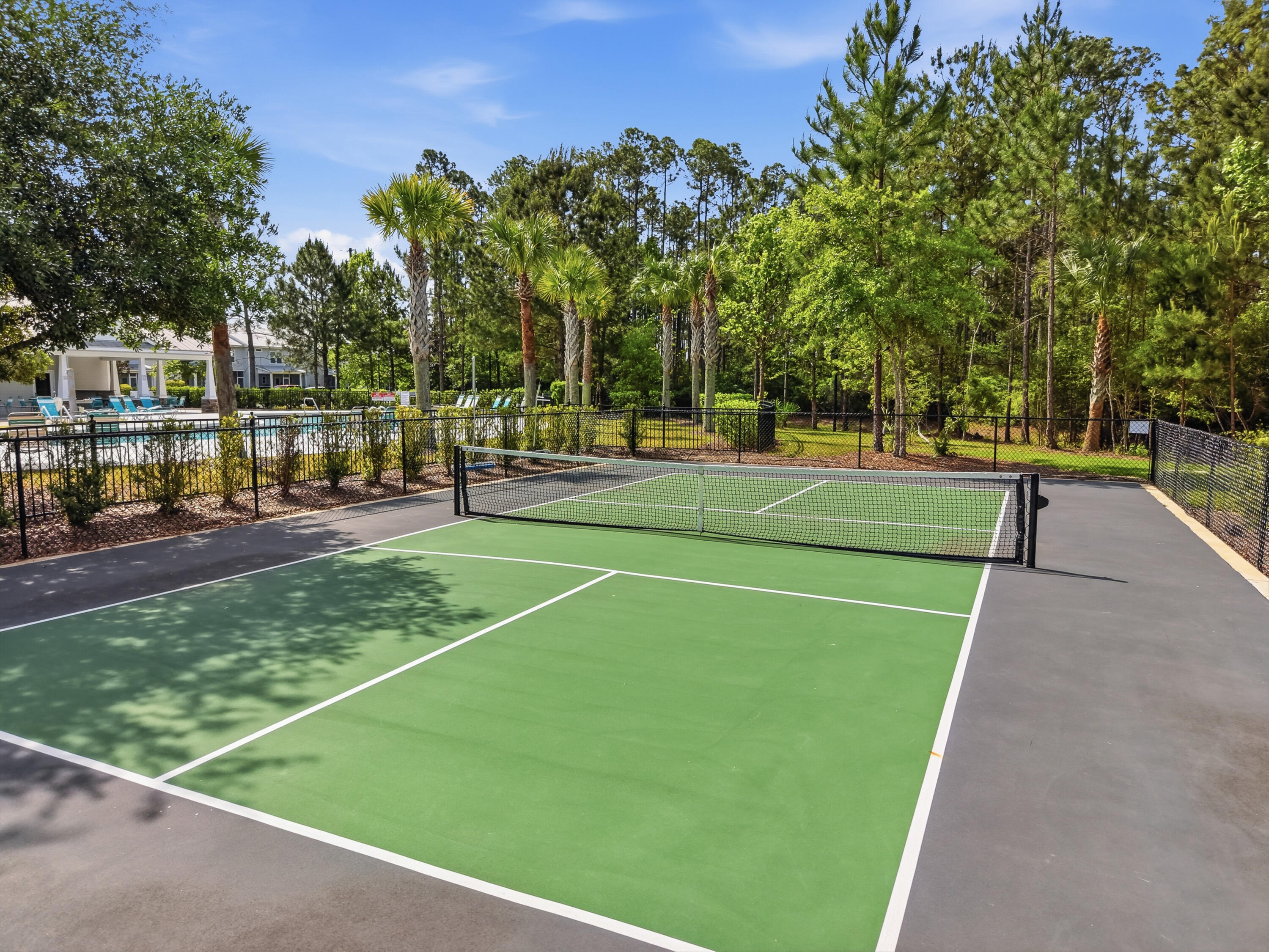 VERANDAS OF FREEPORT, THE - Residential Lease