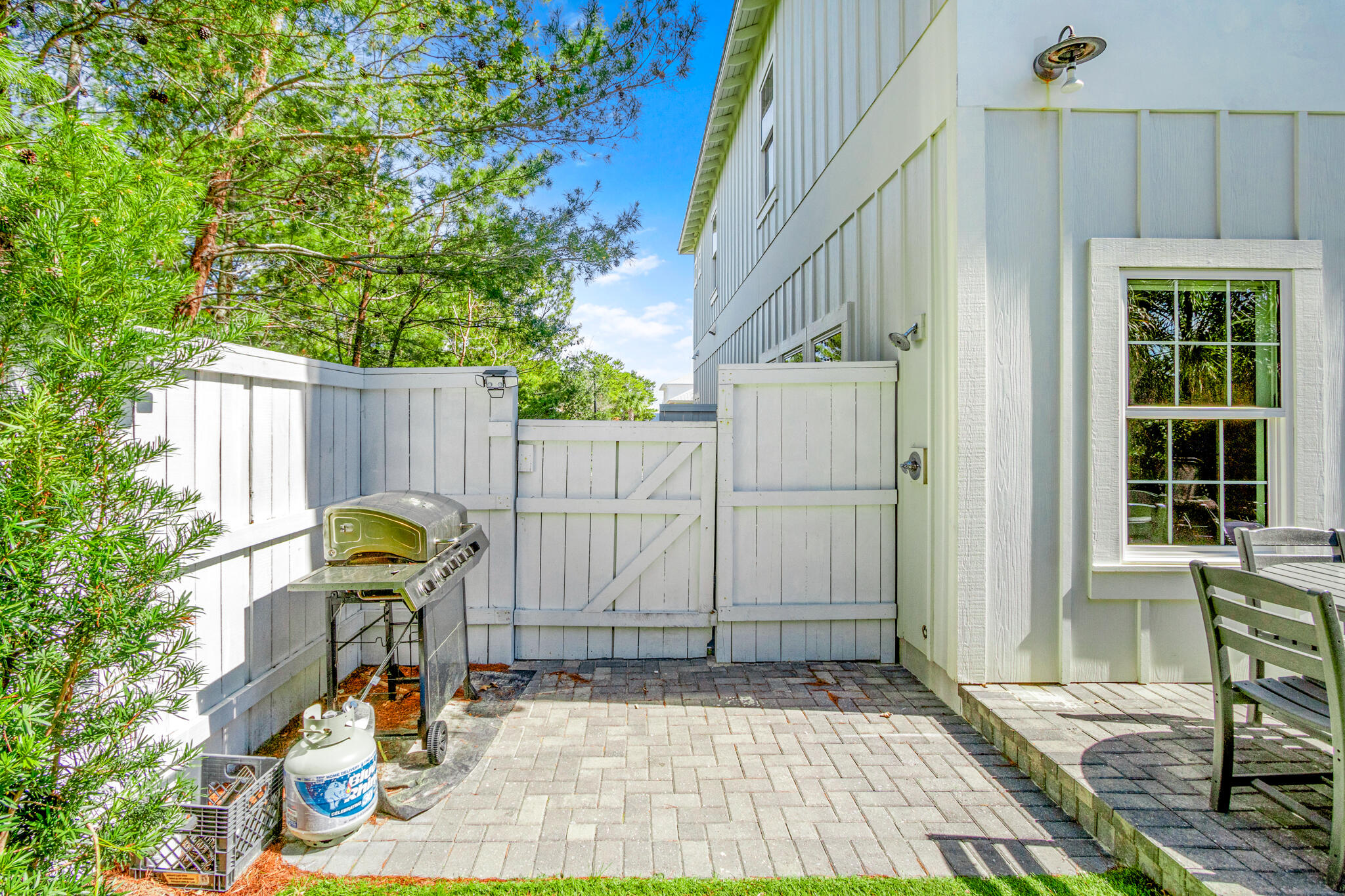 FRANGISTA BEACH 2ND ADDN - Residential