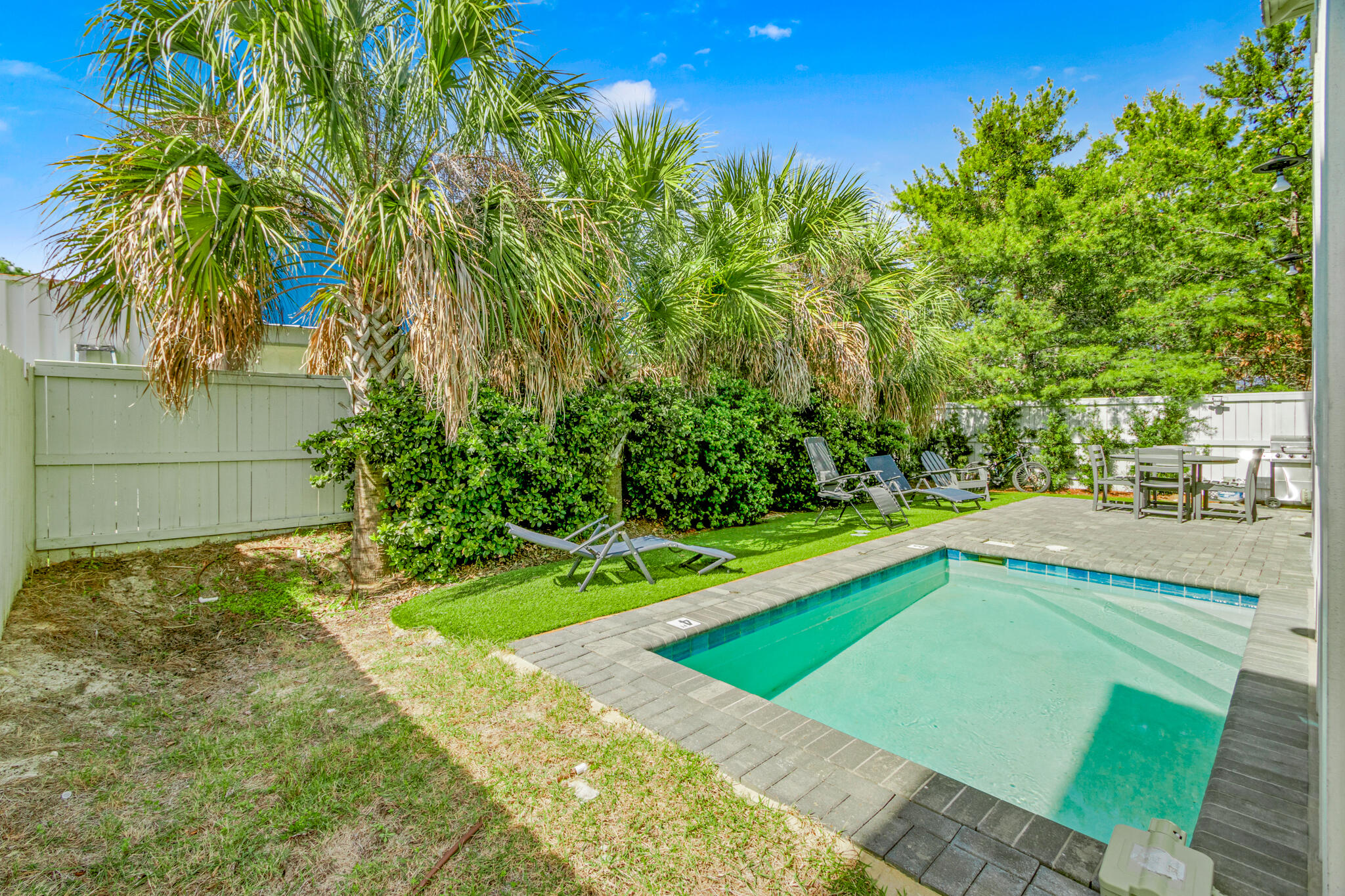 FRANGISTA BEACH 2ND ADDN - Residential