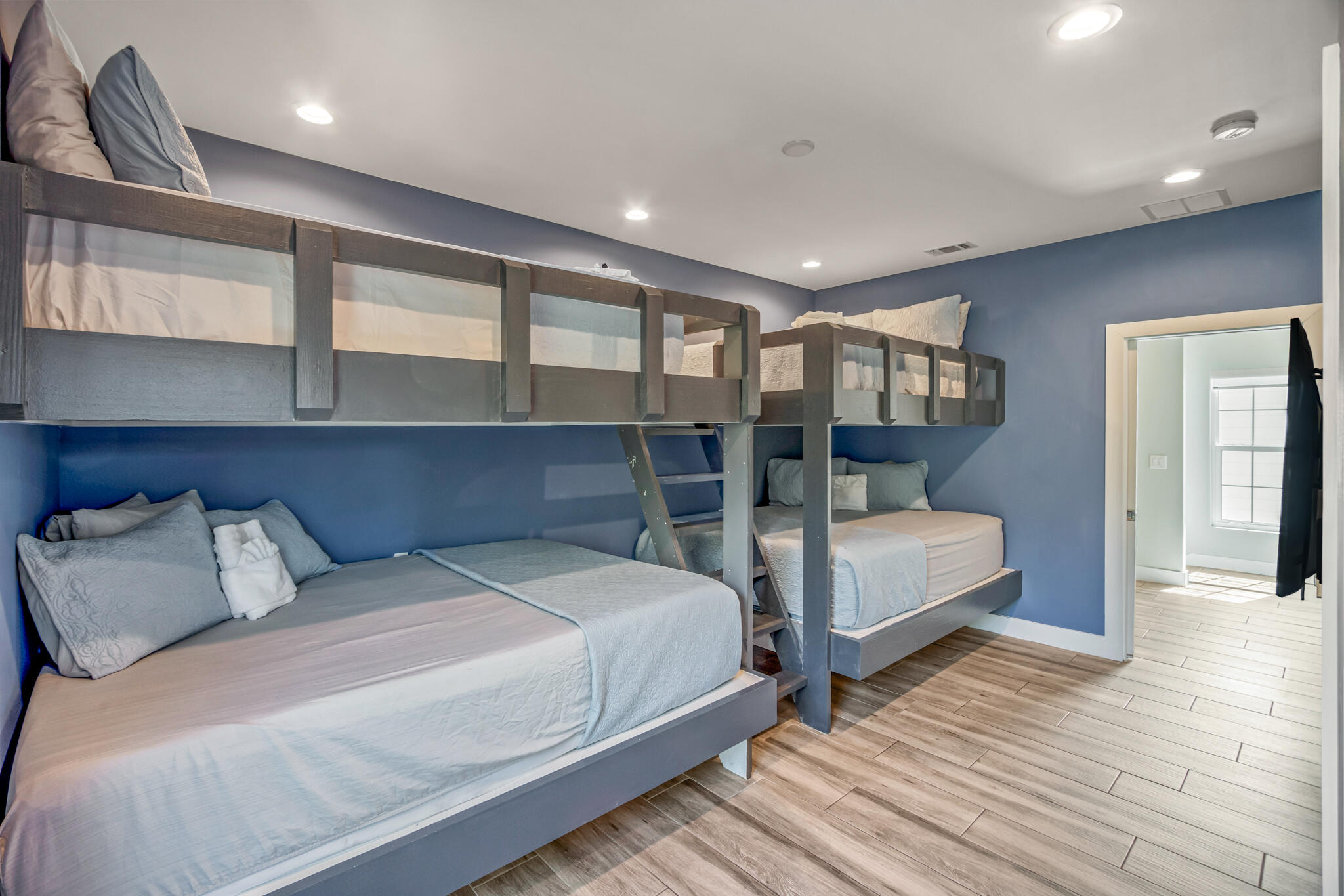 FRANGISTA BEACH 2ND ADDN - Residential