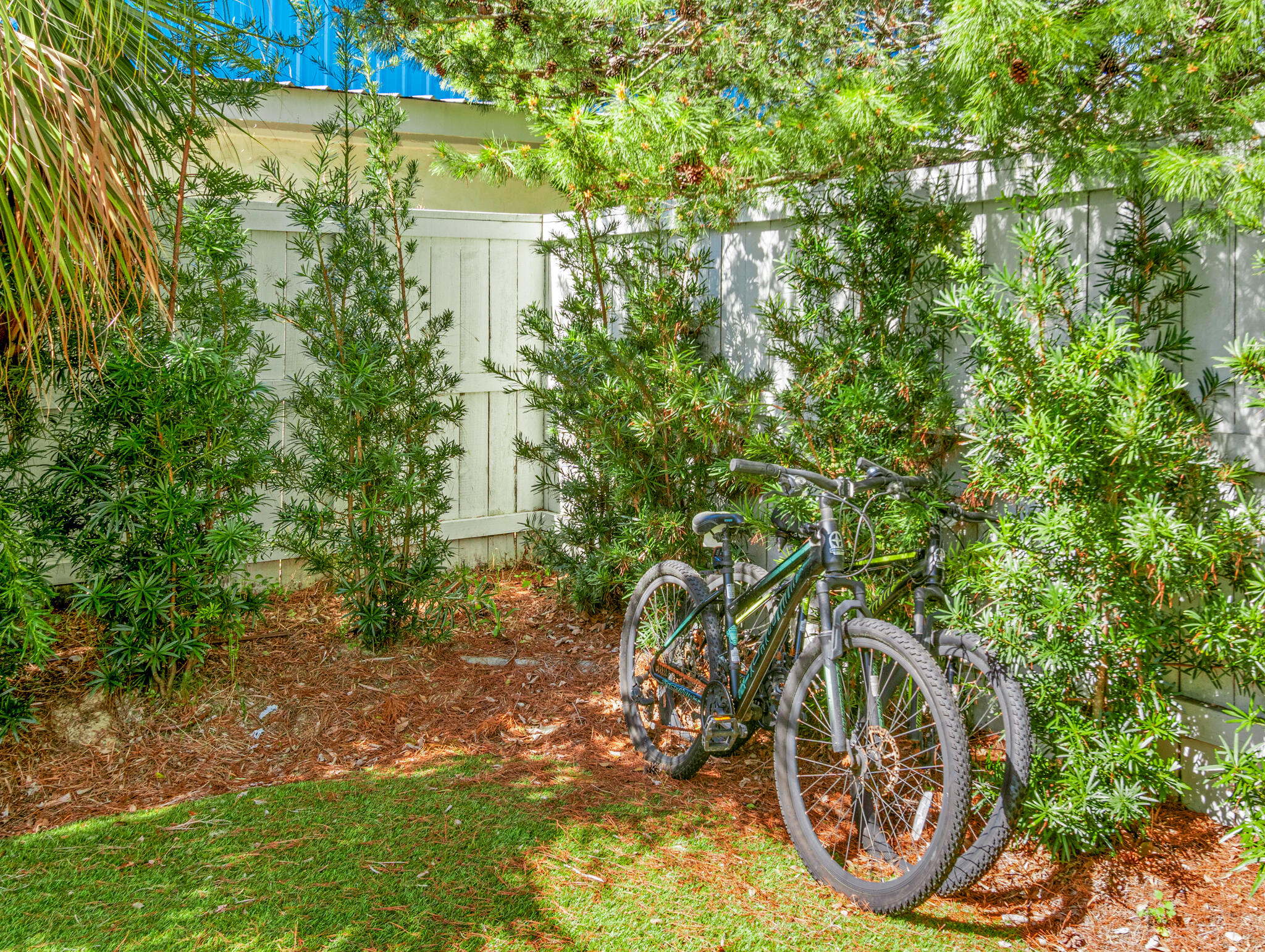 FRANGISTA BEACH 2ND ADDN - Residential