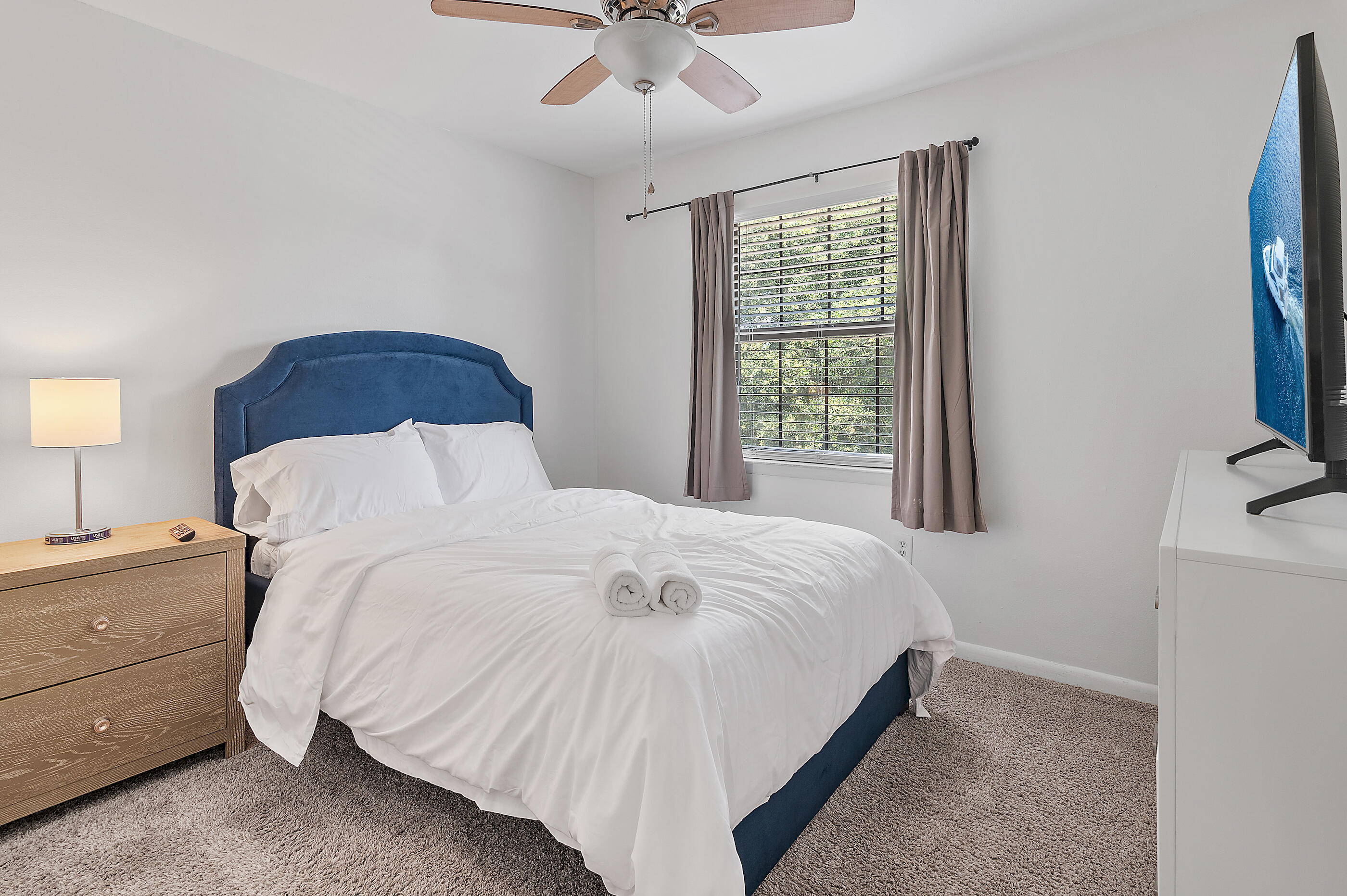 SANDALWOOD MANOR 1ST ADD LOT 18 - Residential