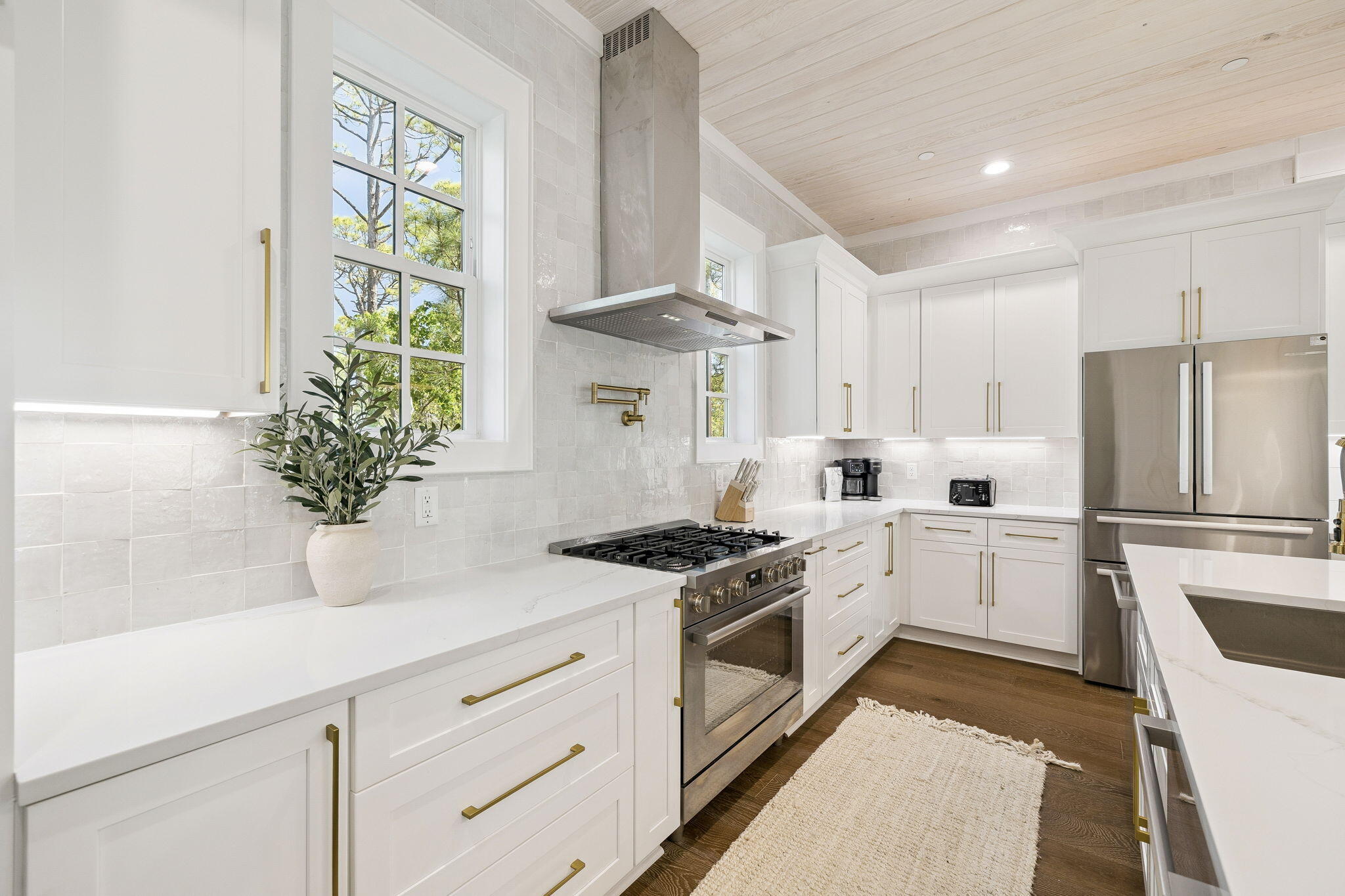 GULF SHORE MANOR - Residential