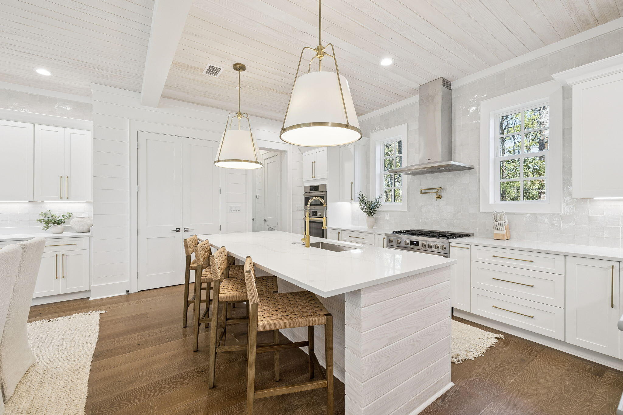 GULF SHORE MANOR - Residential