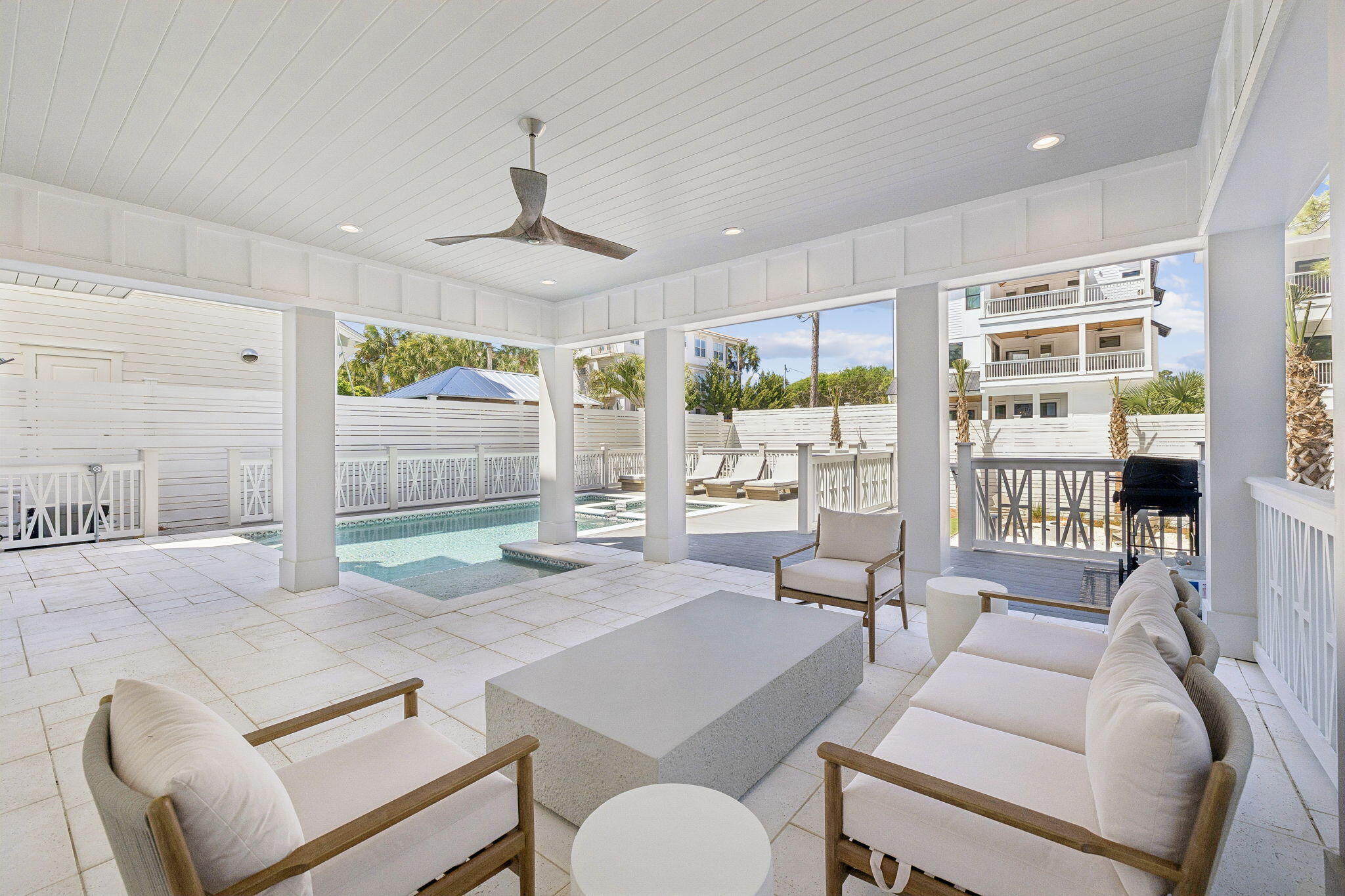 GULF SHORE MANOR - Residential