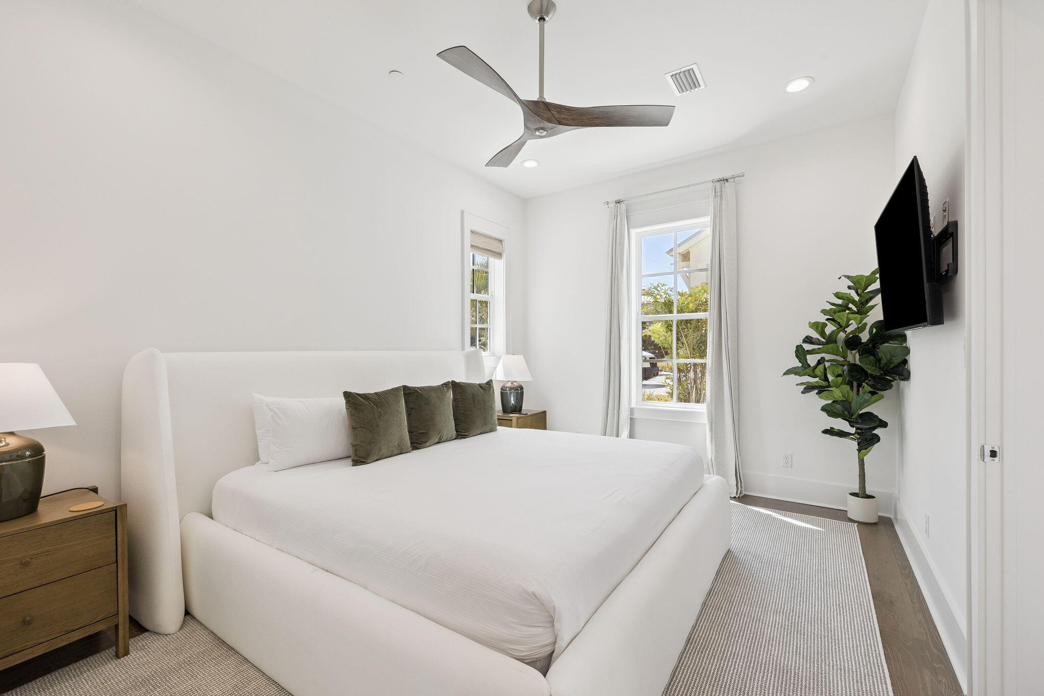 GULF SHORE MANOR - Residential