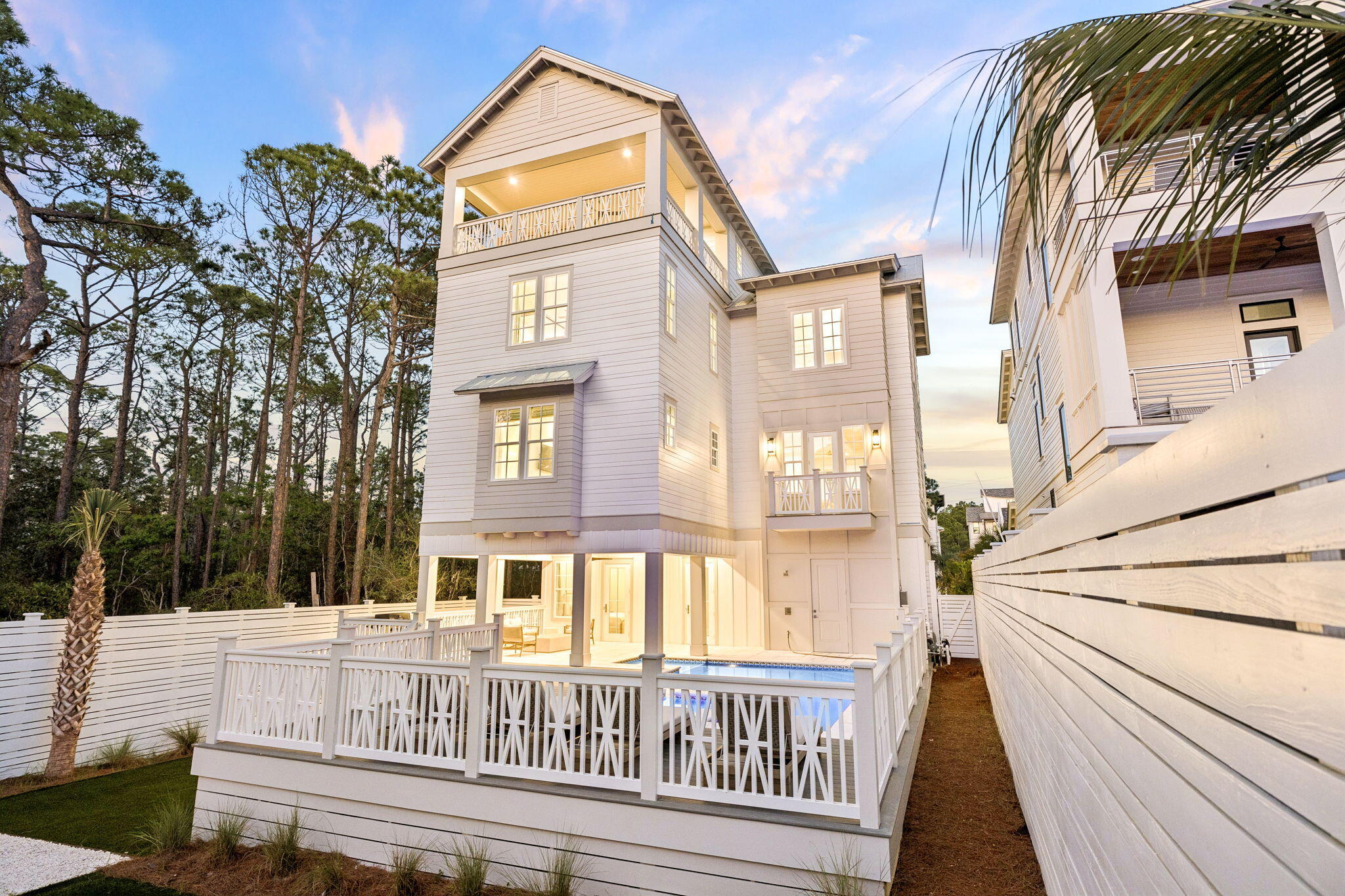 GULF SHORE MANOR - Residential