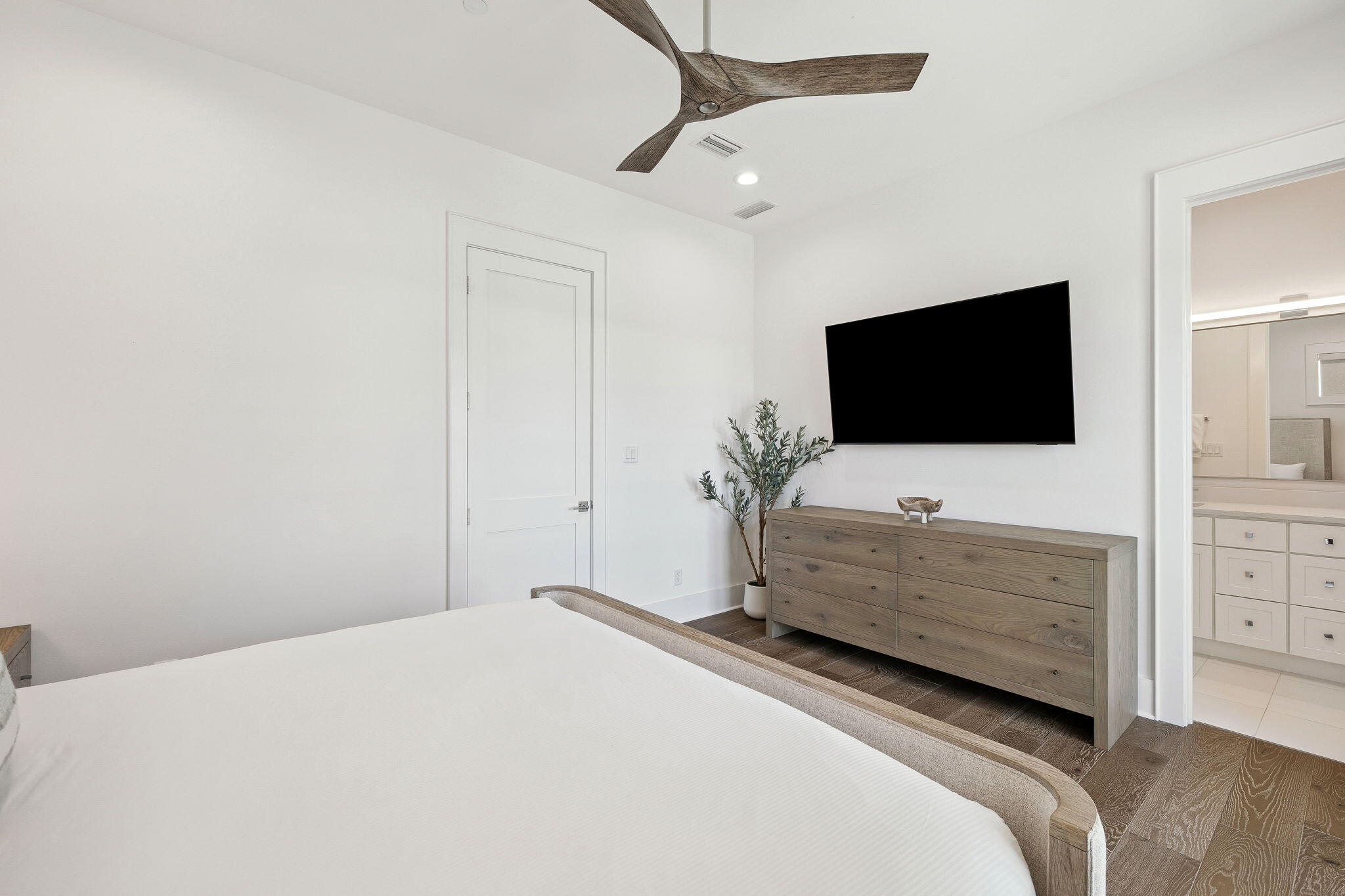 GULF SHORE MANOR - Residential