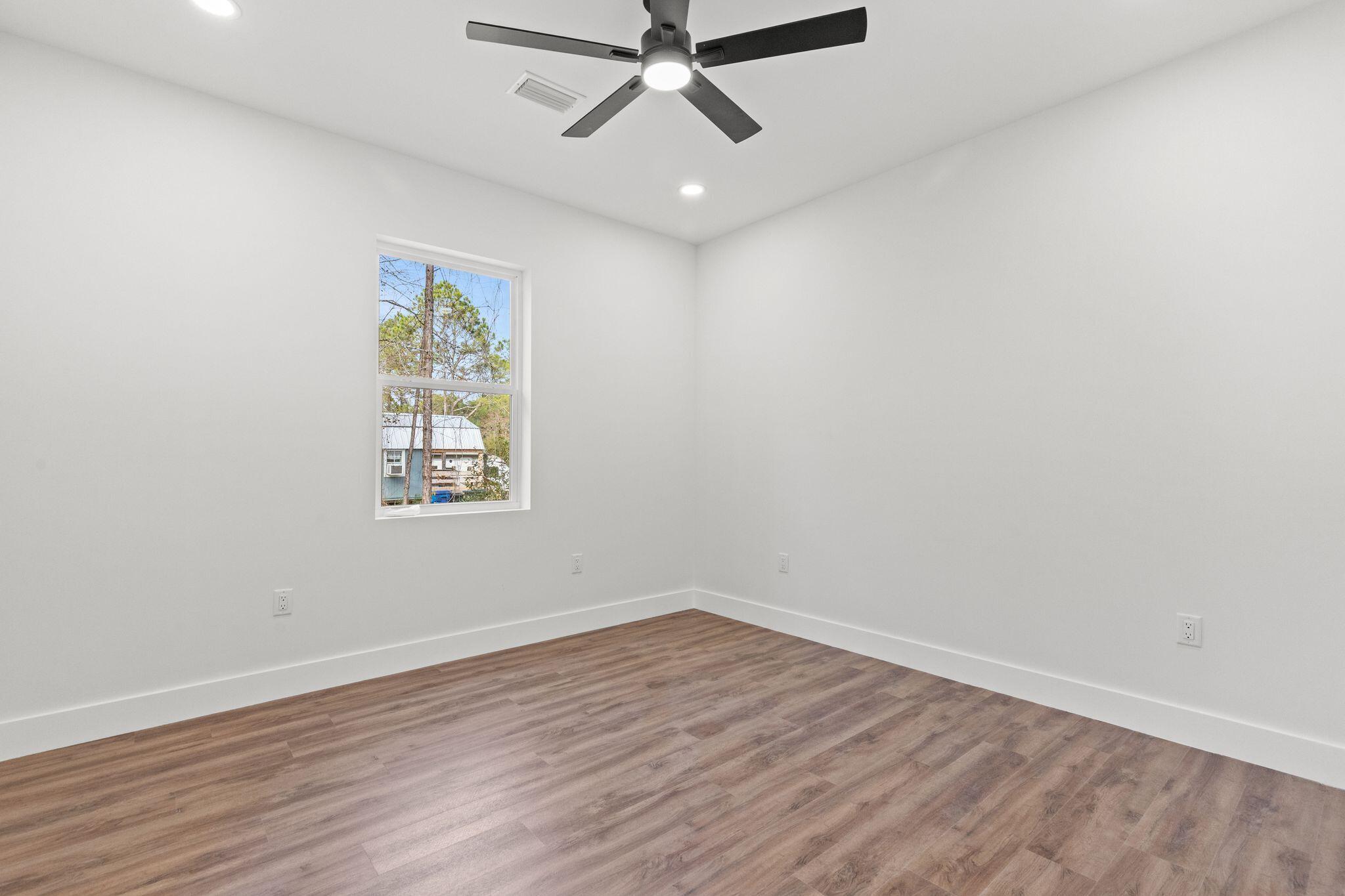 TOWN OF SANTA ROSA - Residential