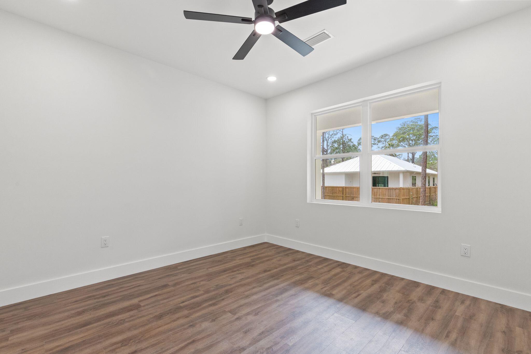 TOWN OF SANTA ROSA - Residential