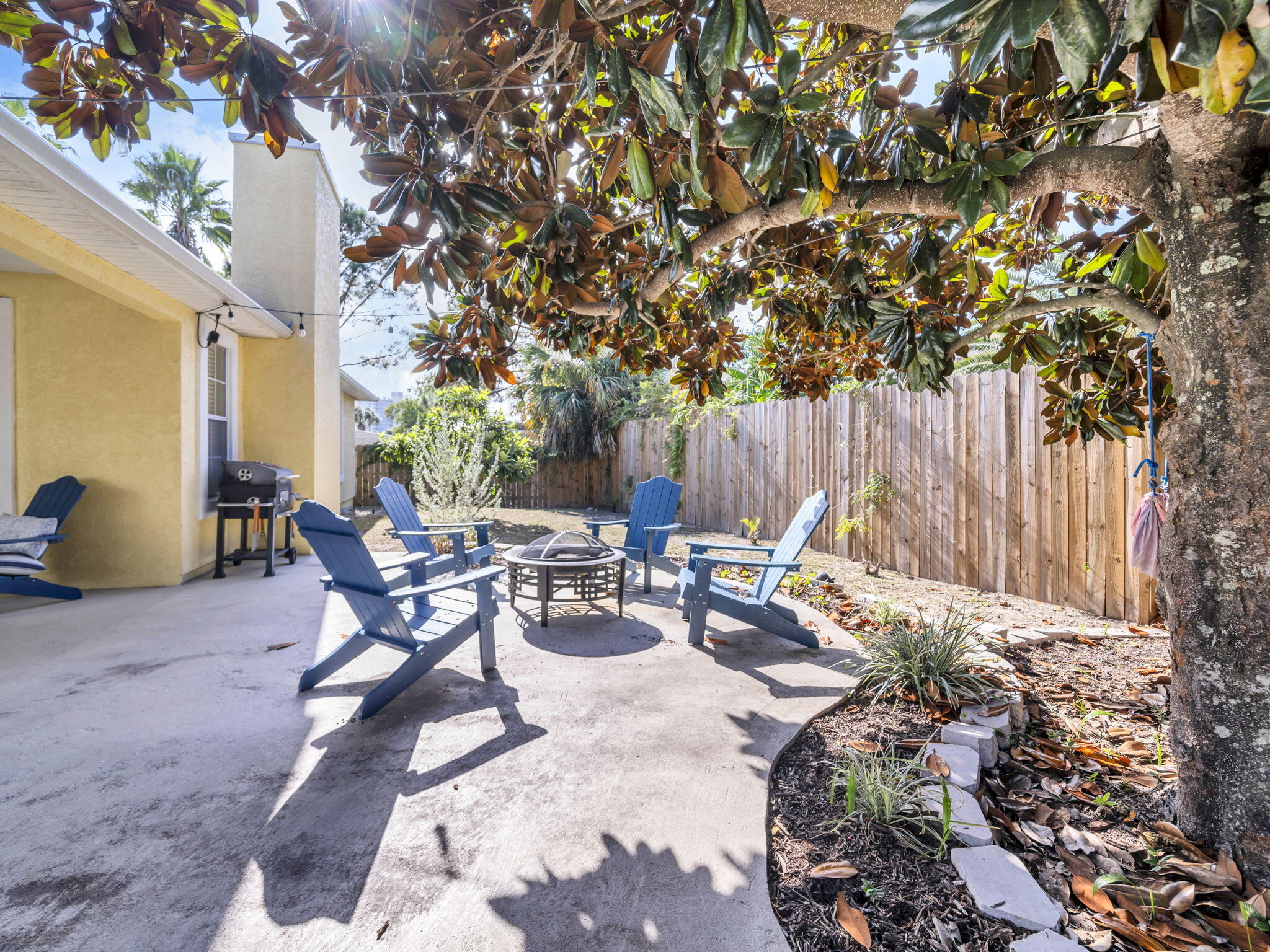 HOLIDAY BEACH UNIT 15 - Residential