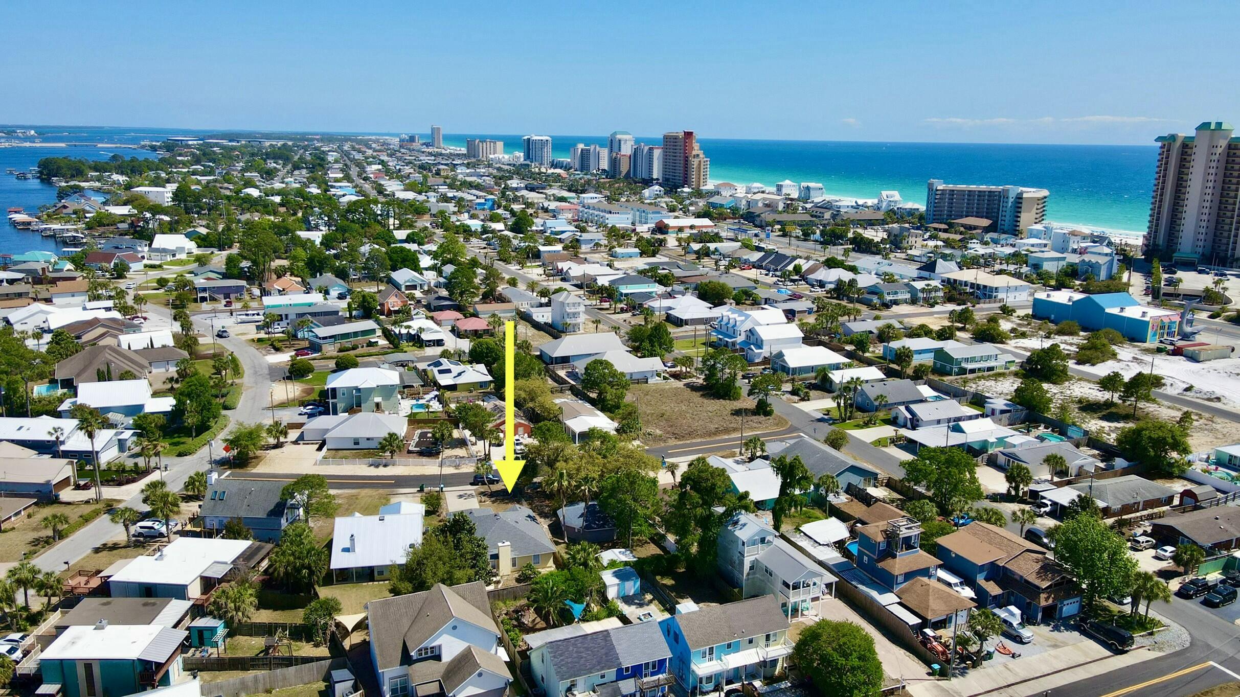 HOLIDAY BEACH UNIT 15 - Residential