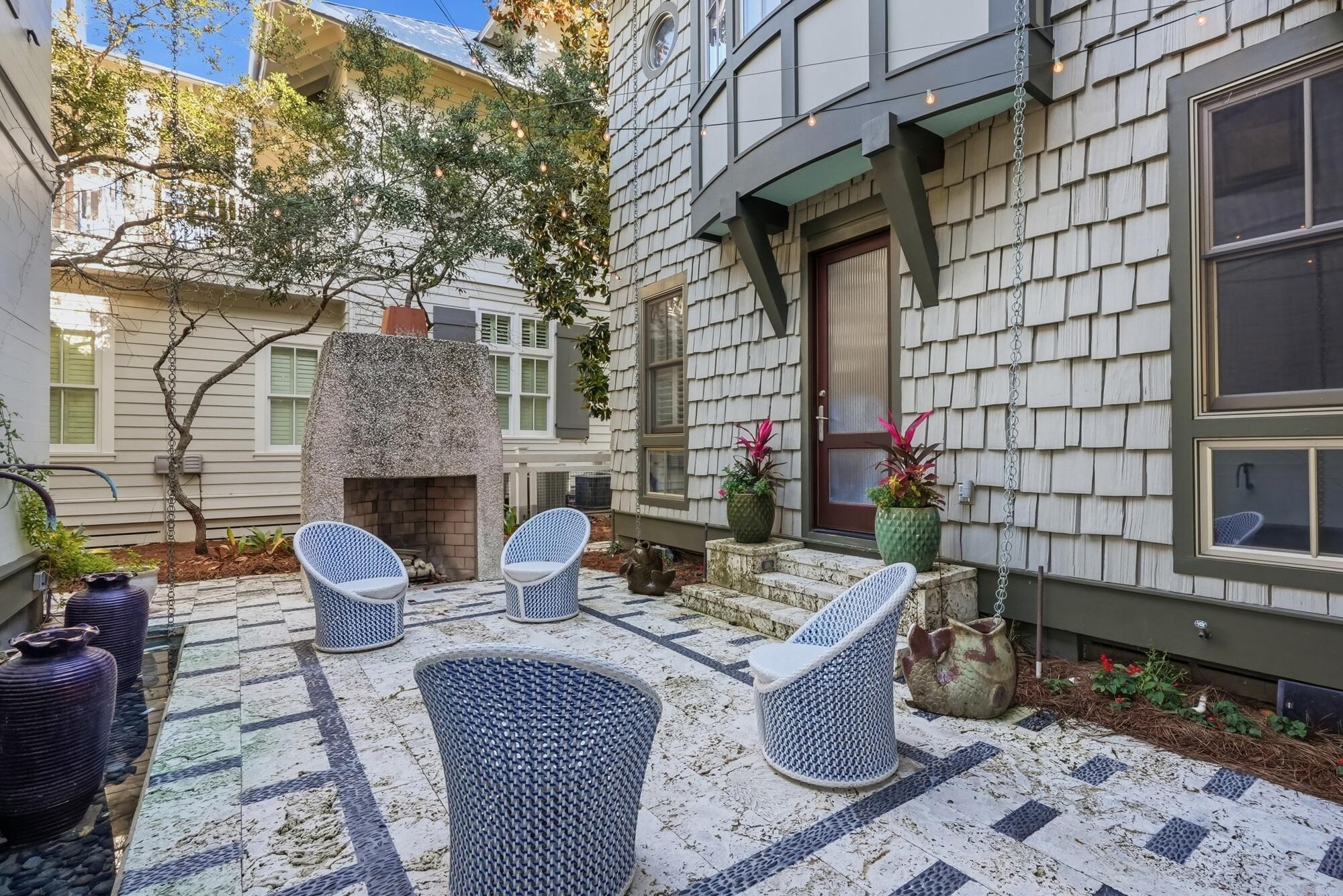 21 Blackwater Street