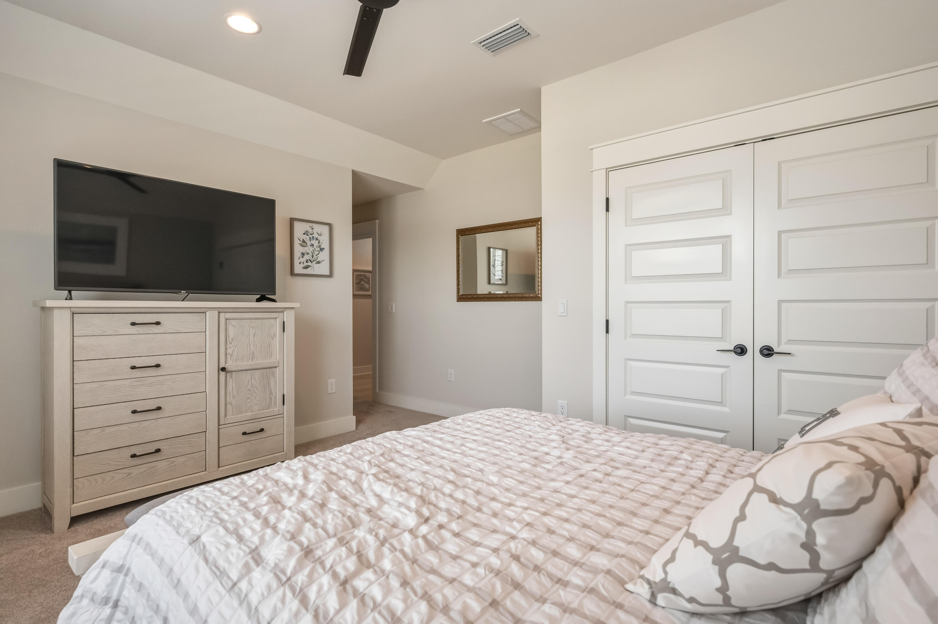 DEER MOSS CREEK - Residential