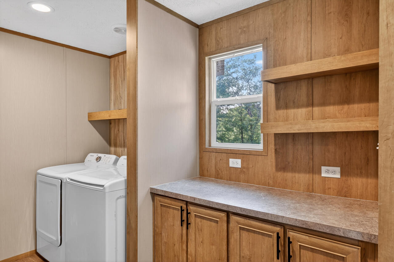 OAKWOOD HILLS UNIT 3 - Residential