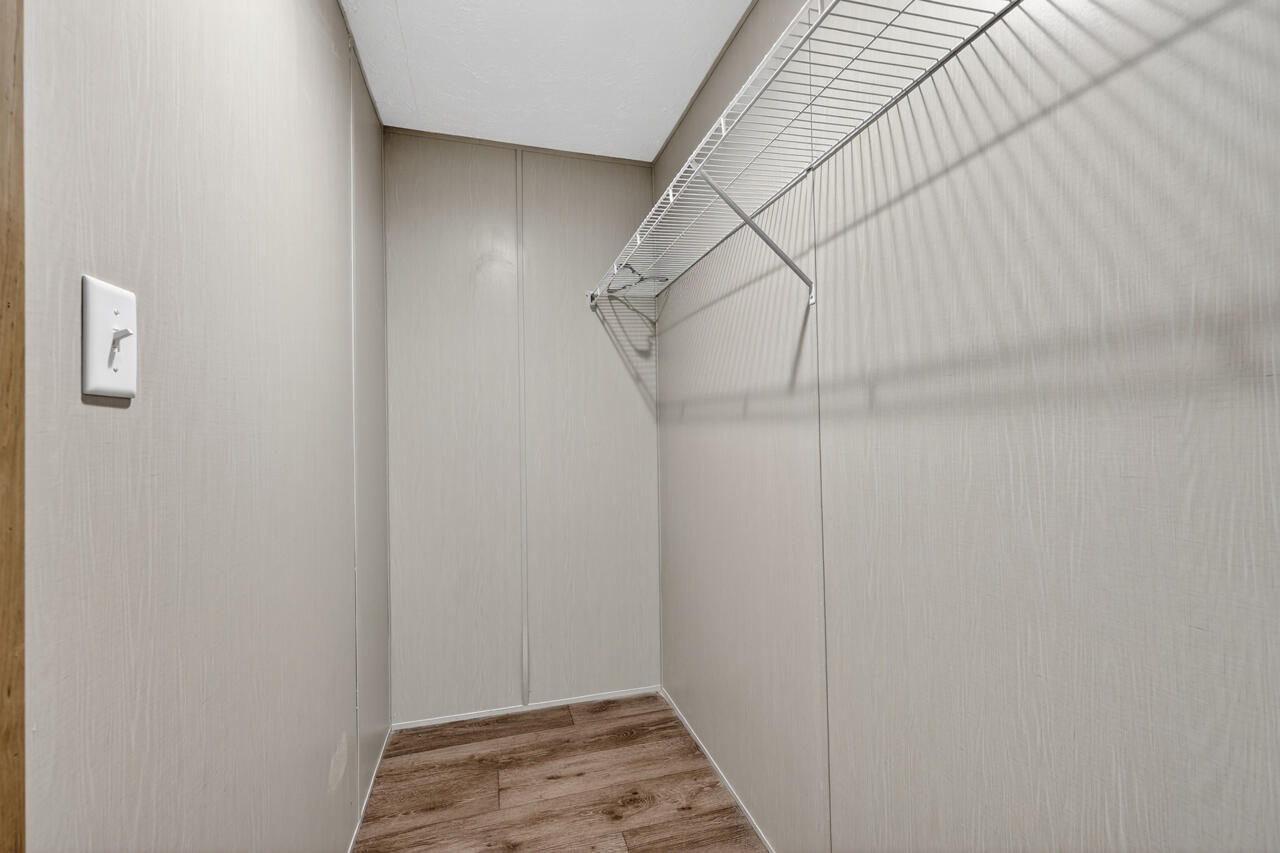 OAKWOOD HILLS UNIT 3 - Residential