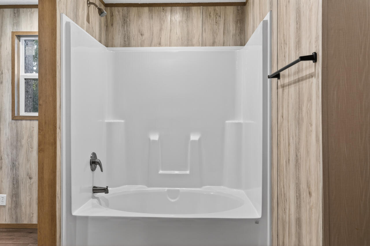 OAKWOOD HILLS UNIT 3 - Residential