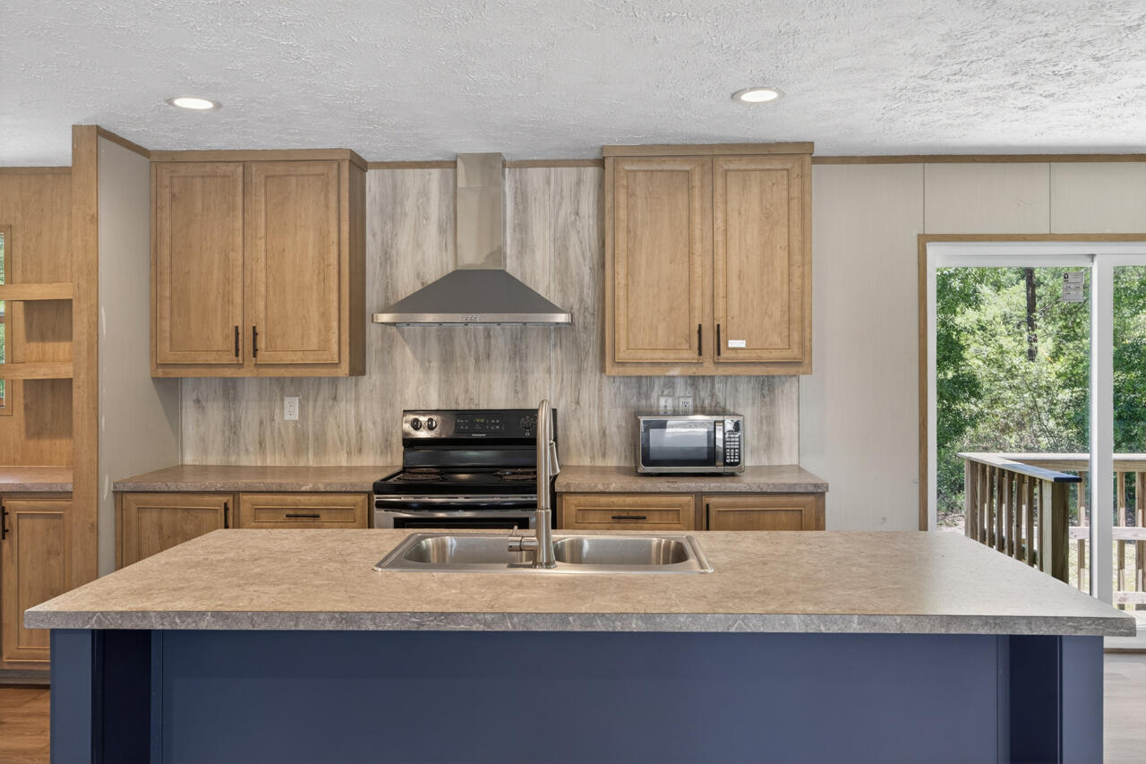 OAKWOOD HILLS UNIT 3 - Residential