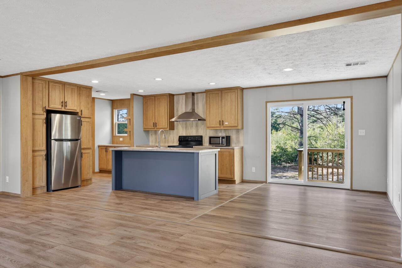OAKWOOD HILLS UNIT 3 - Residential