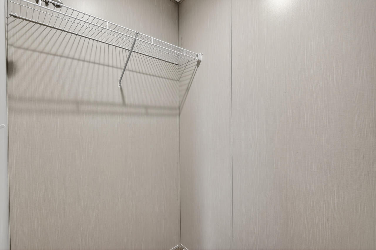 OAKWOOD HILLS UNIT 3 - Residential
