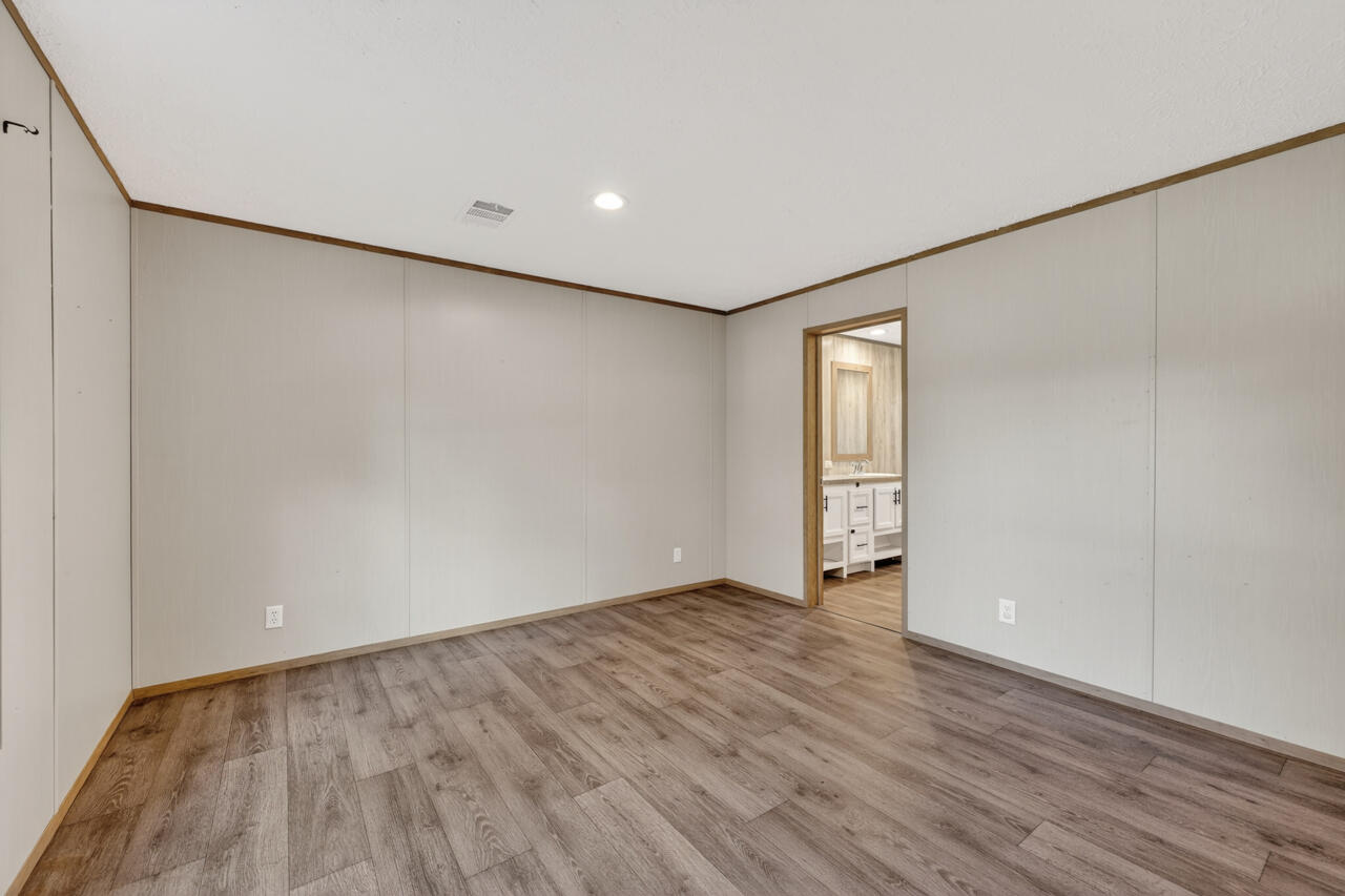 OAKWOOD HILLS UNIT 3 - Residential