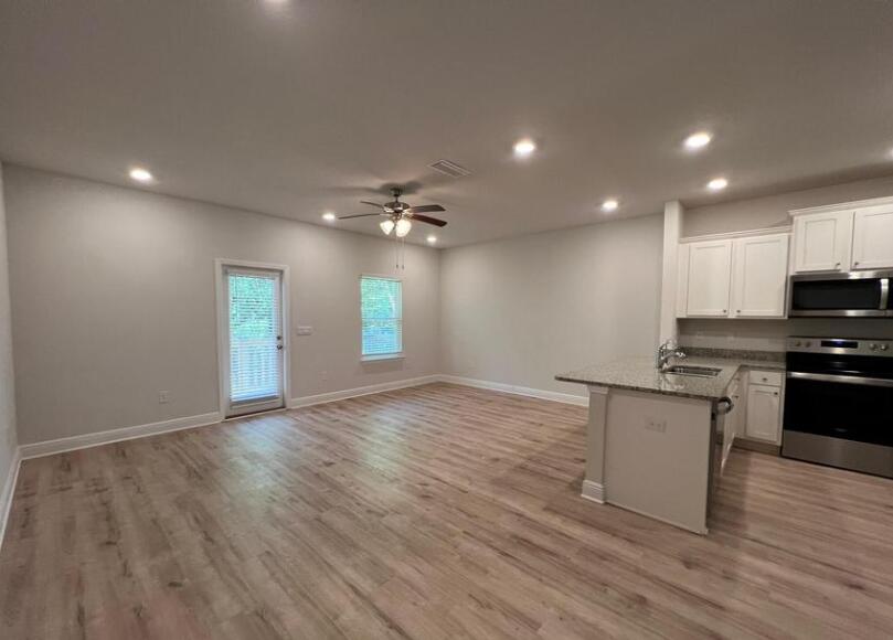 Sandhill Pines - Residential Lease