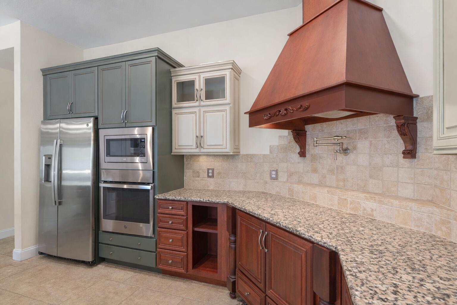 HIDDEN CREEK ESTATES AT HOLLEY BY THE SEA - Residential