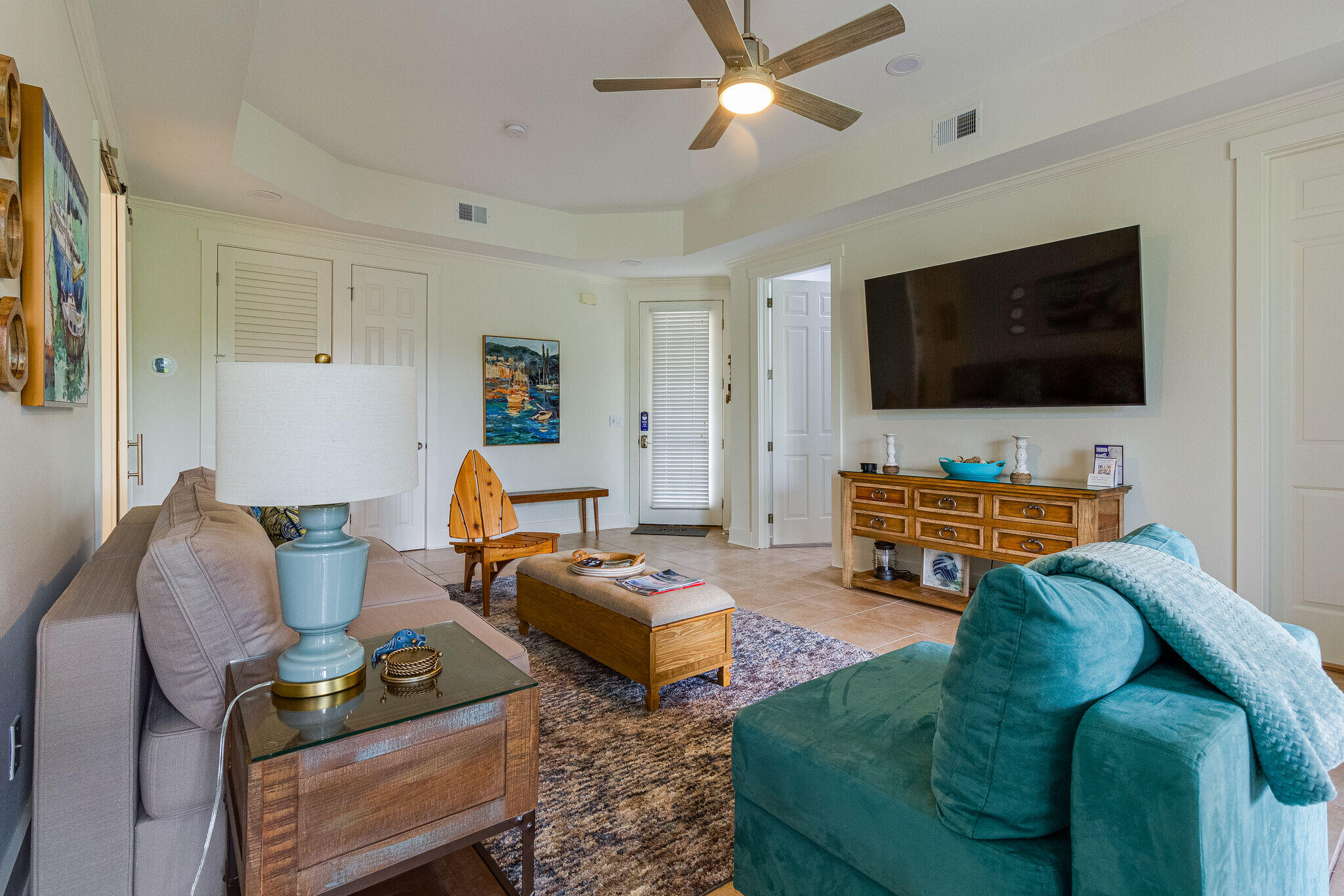 CRYSTAL COVE - Residential