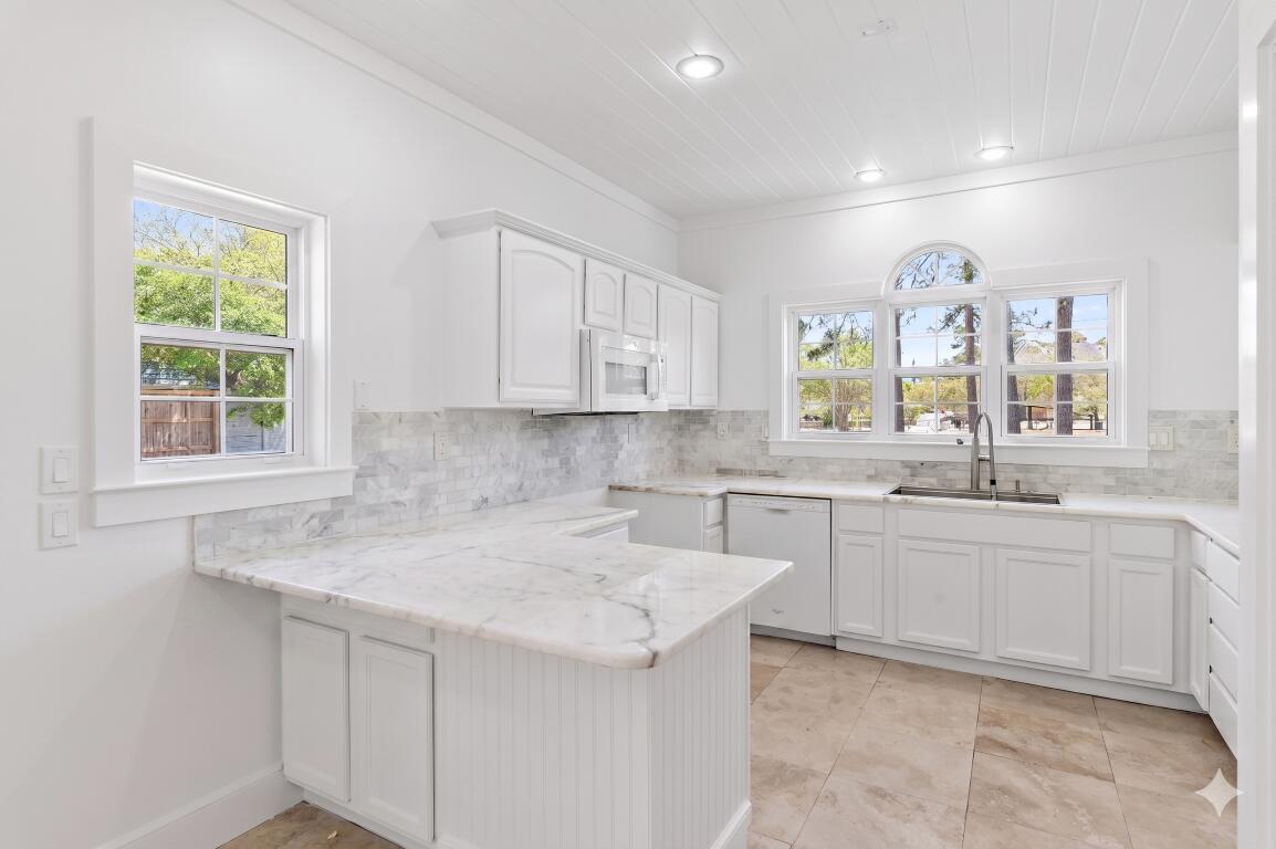 PINES OF BLUE MOUNTAIN - Residential