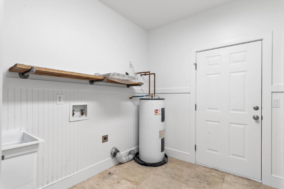 PINES OF BLUE MOUNTAIN - Residential