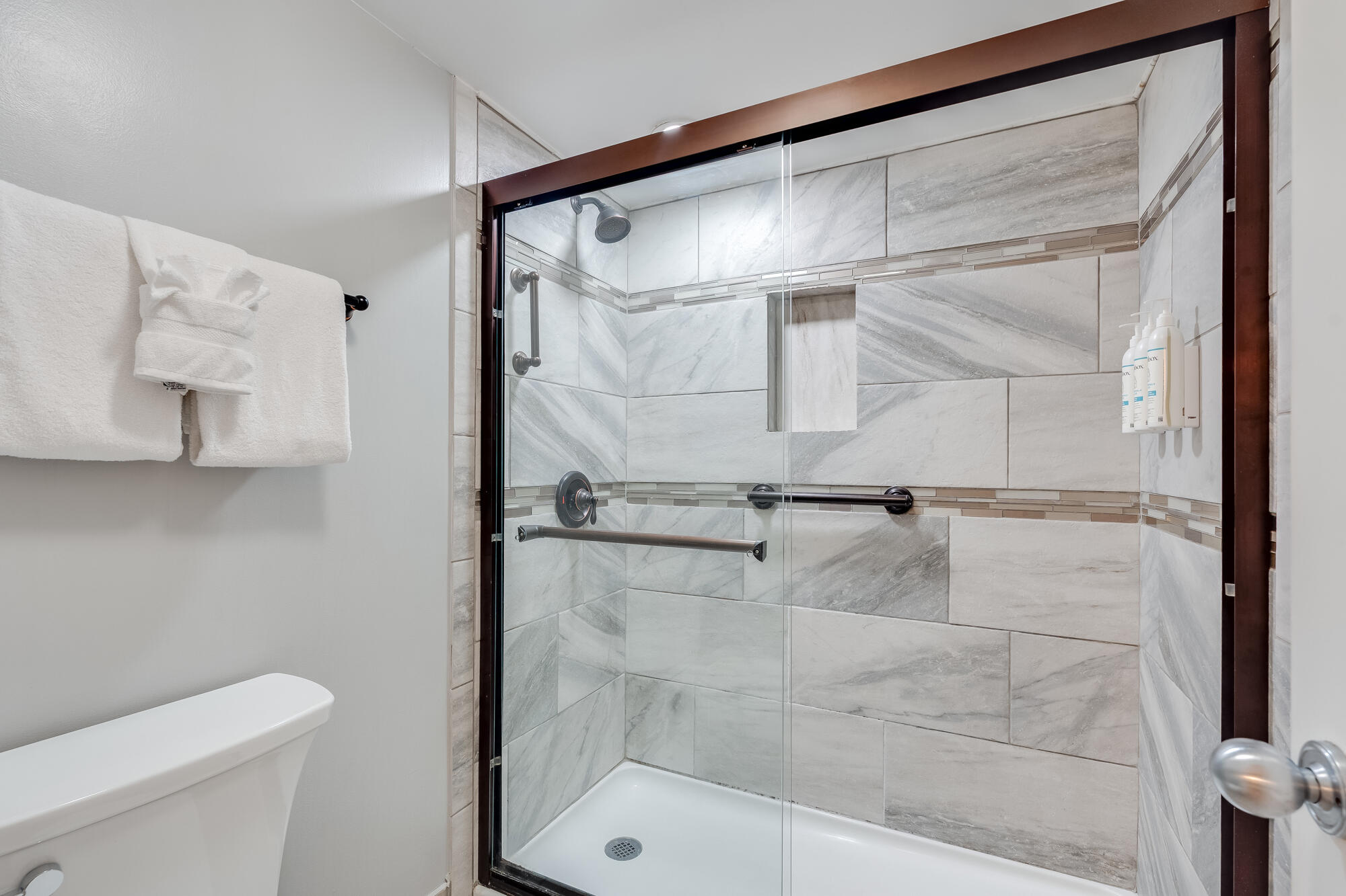 MAINSAIL CONDO PH 3 - Residential