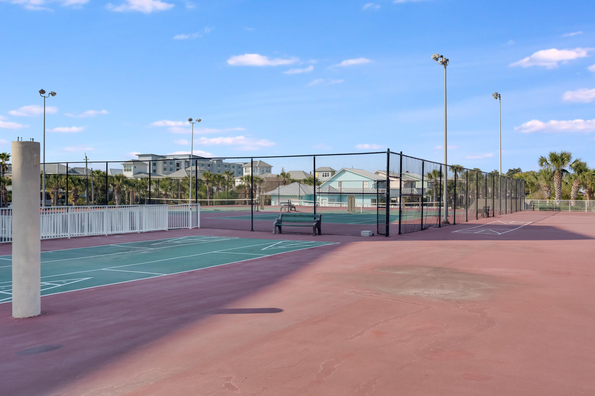 MAINSAIL CONDO PH 3 - Residential