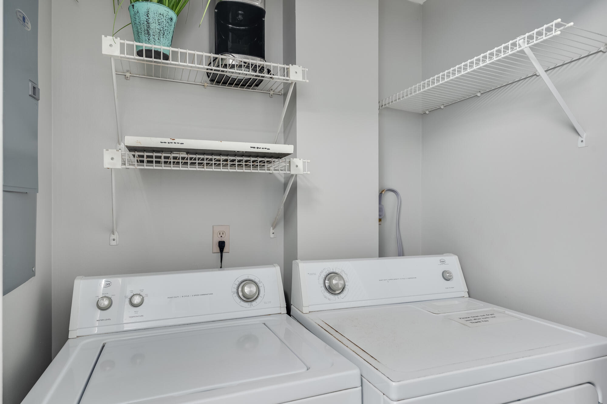 MAINSAIL CONDO PH 3 - Residential