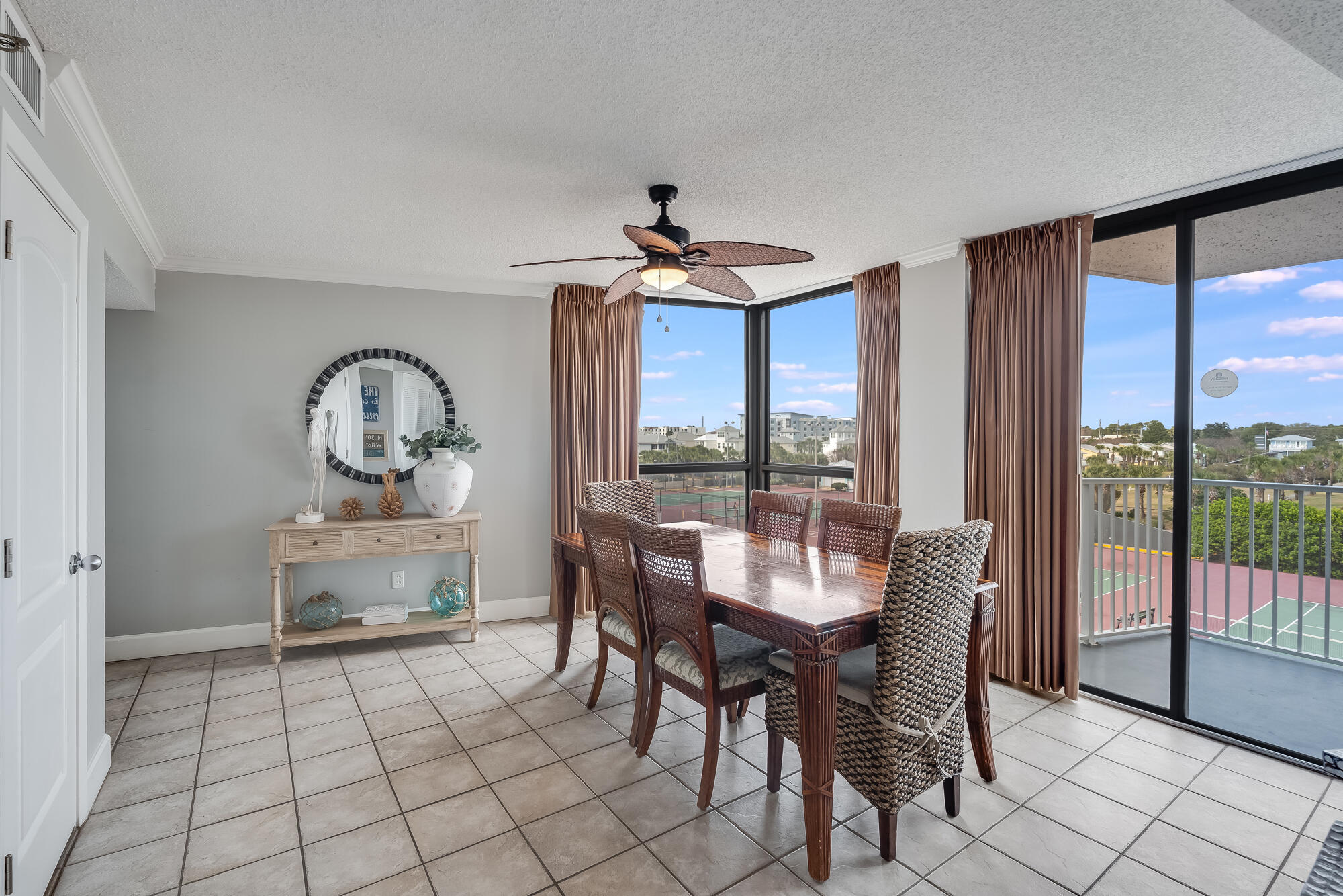 MAINSAIL CONDO PH 3 - Residential